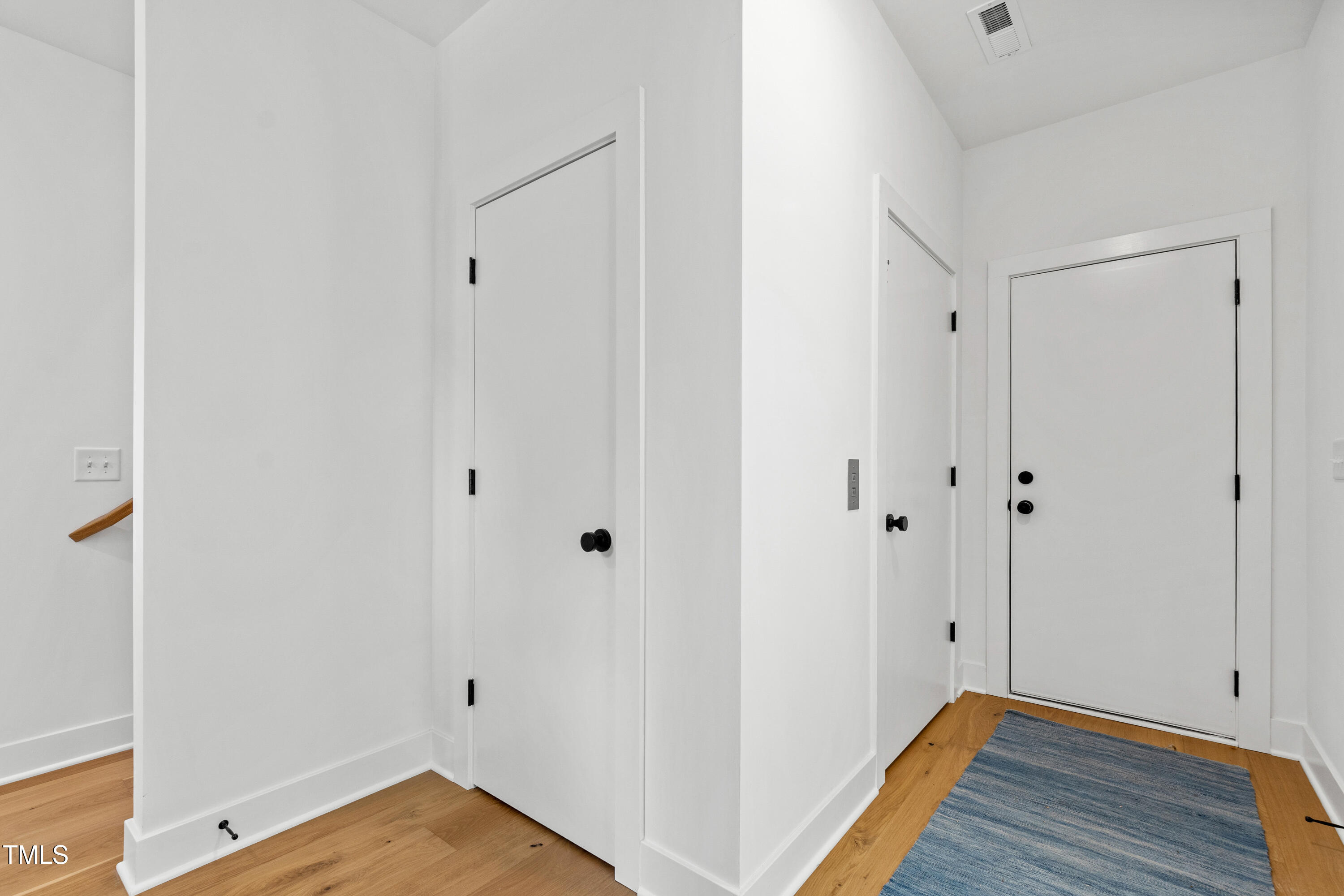 511 Edgecreek Court