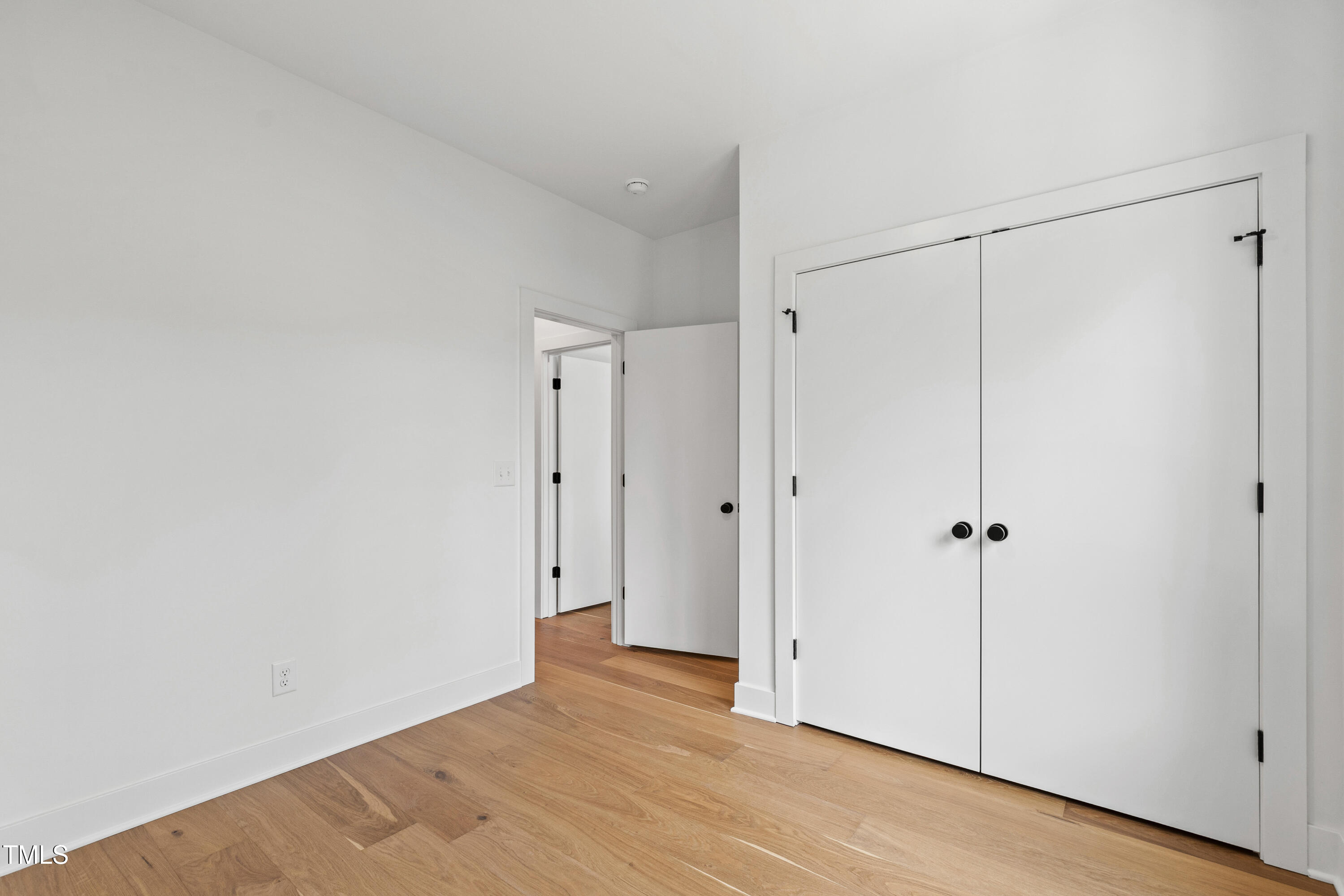 511 Edgecreek Court