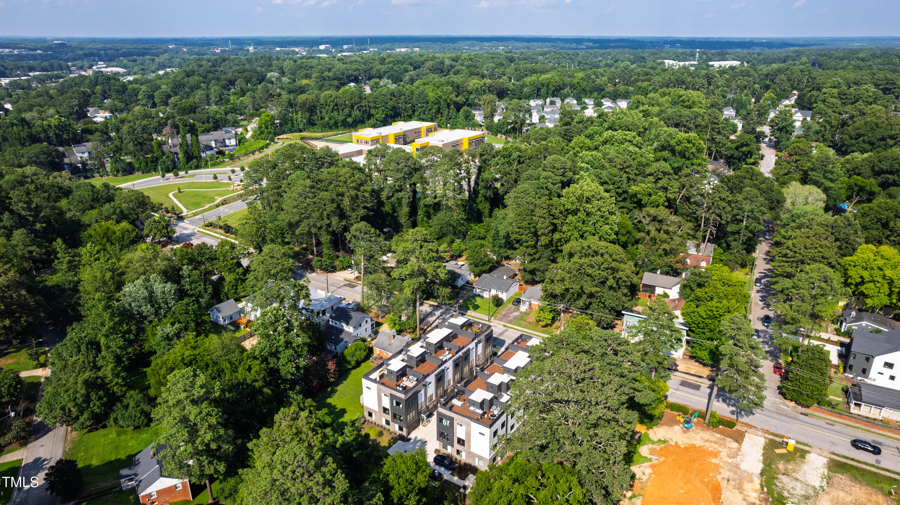 511 Edgecreek Court