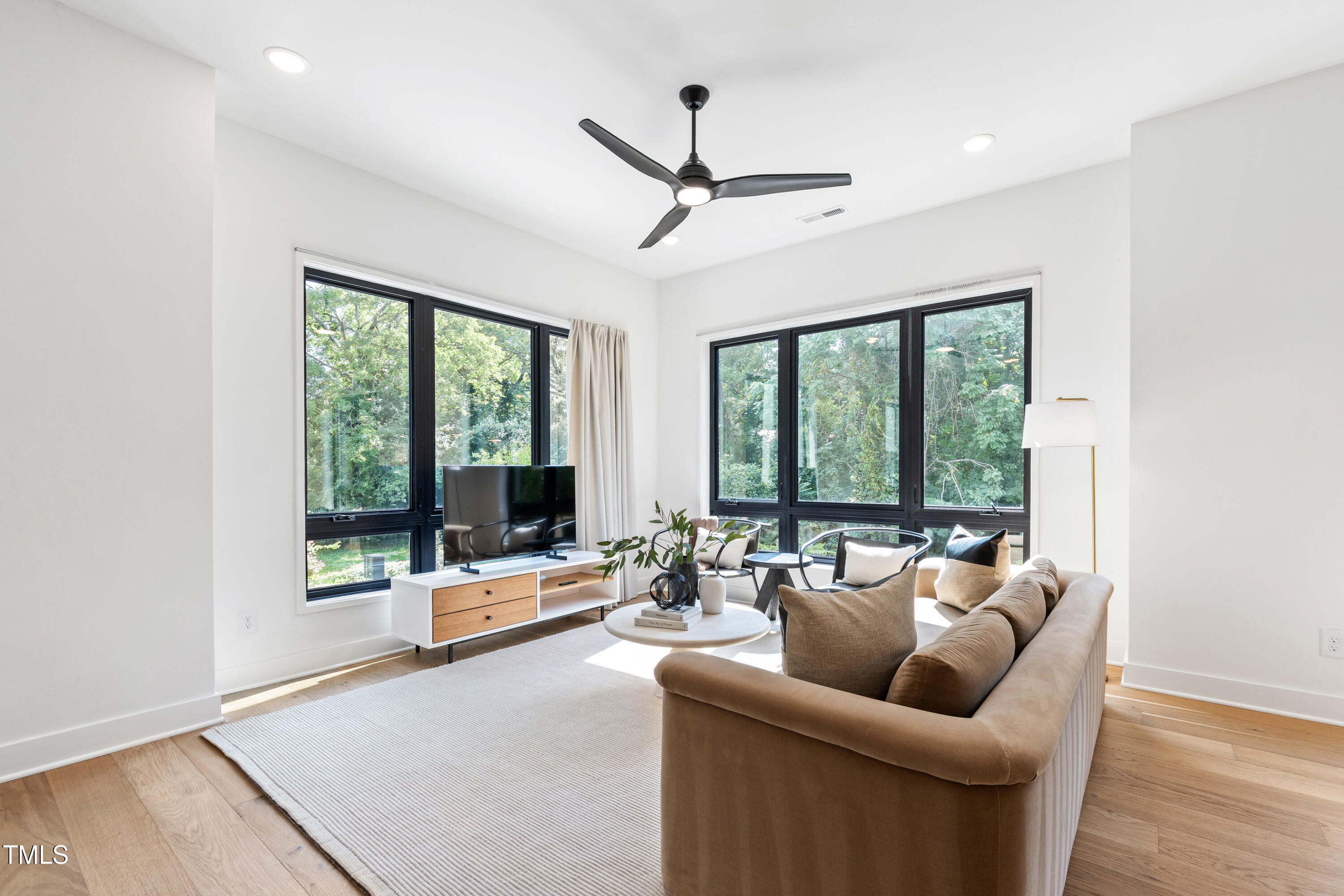 511 Edgecreek Court