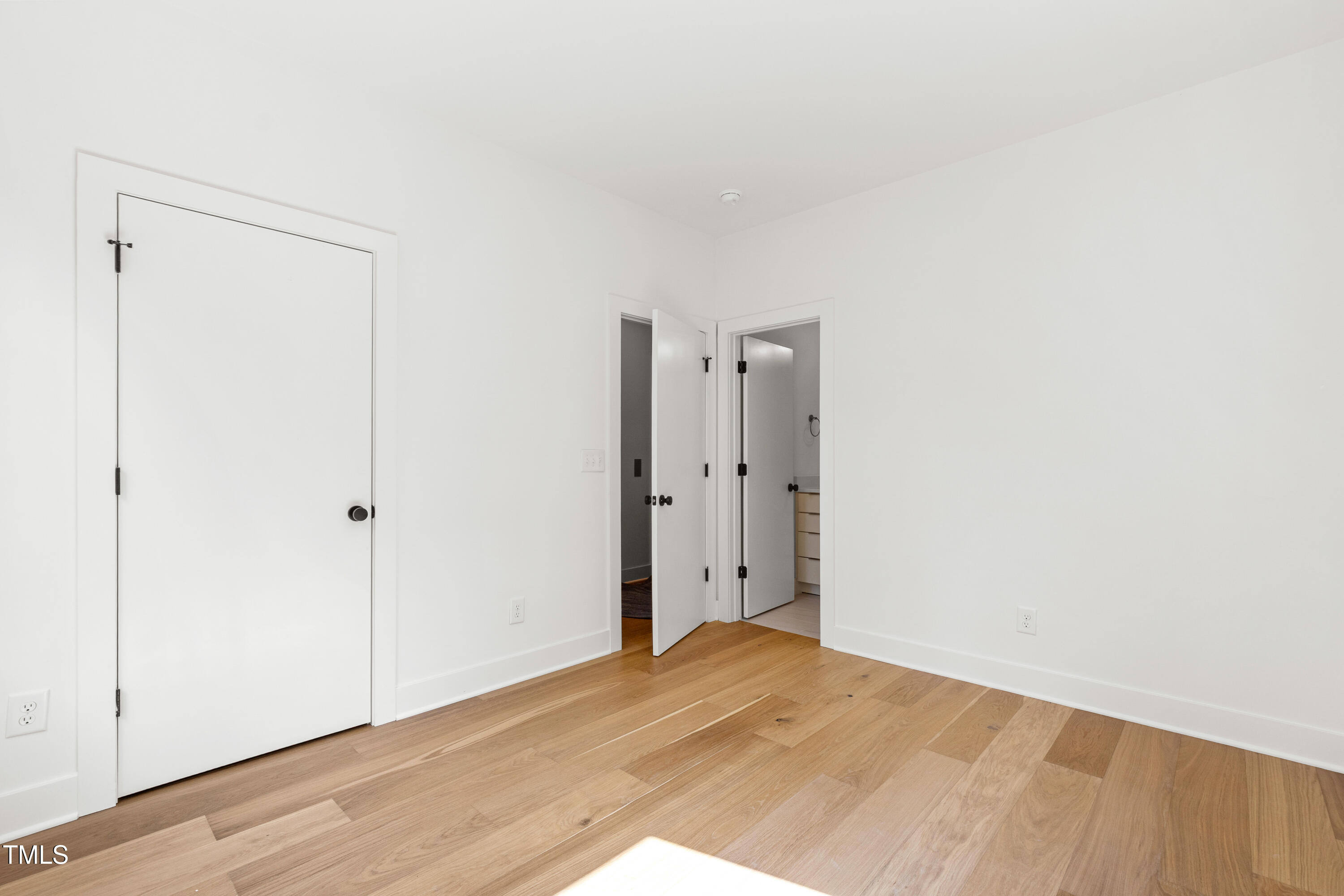 511 Edgecreek Court