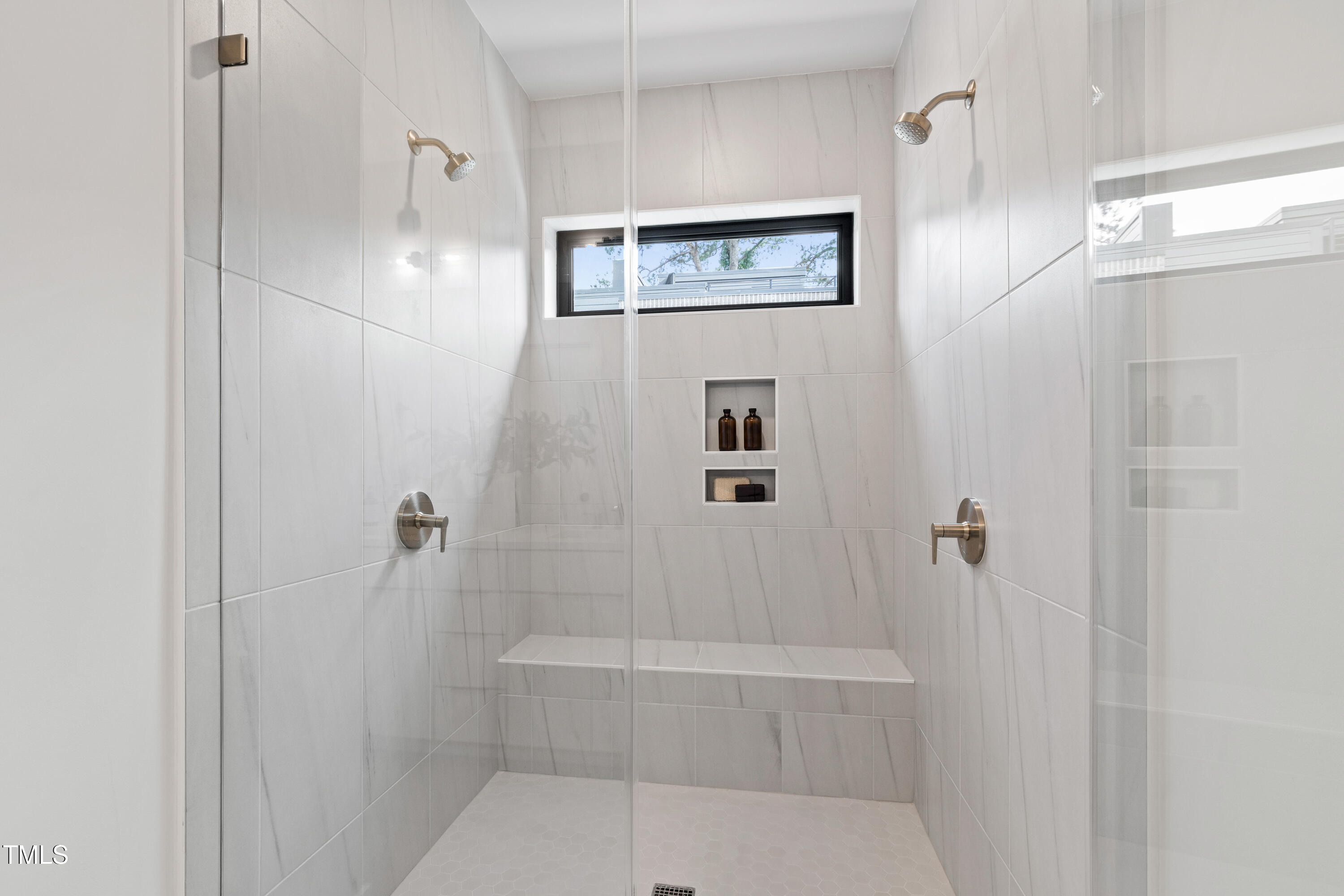 511 Edgecreek Court
