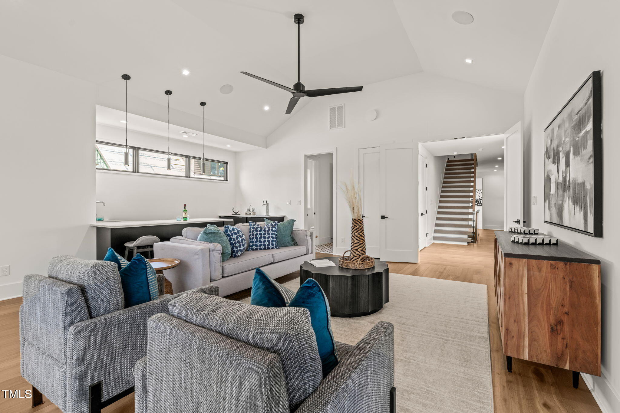 1616 Hunting Ridge Road