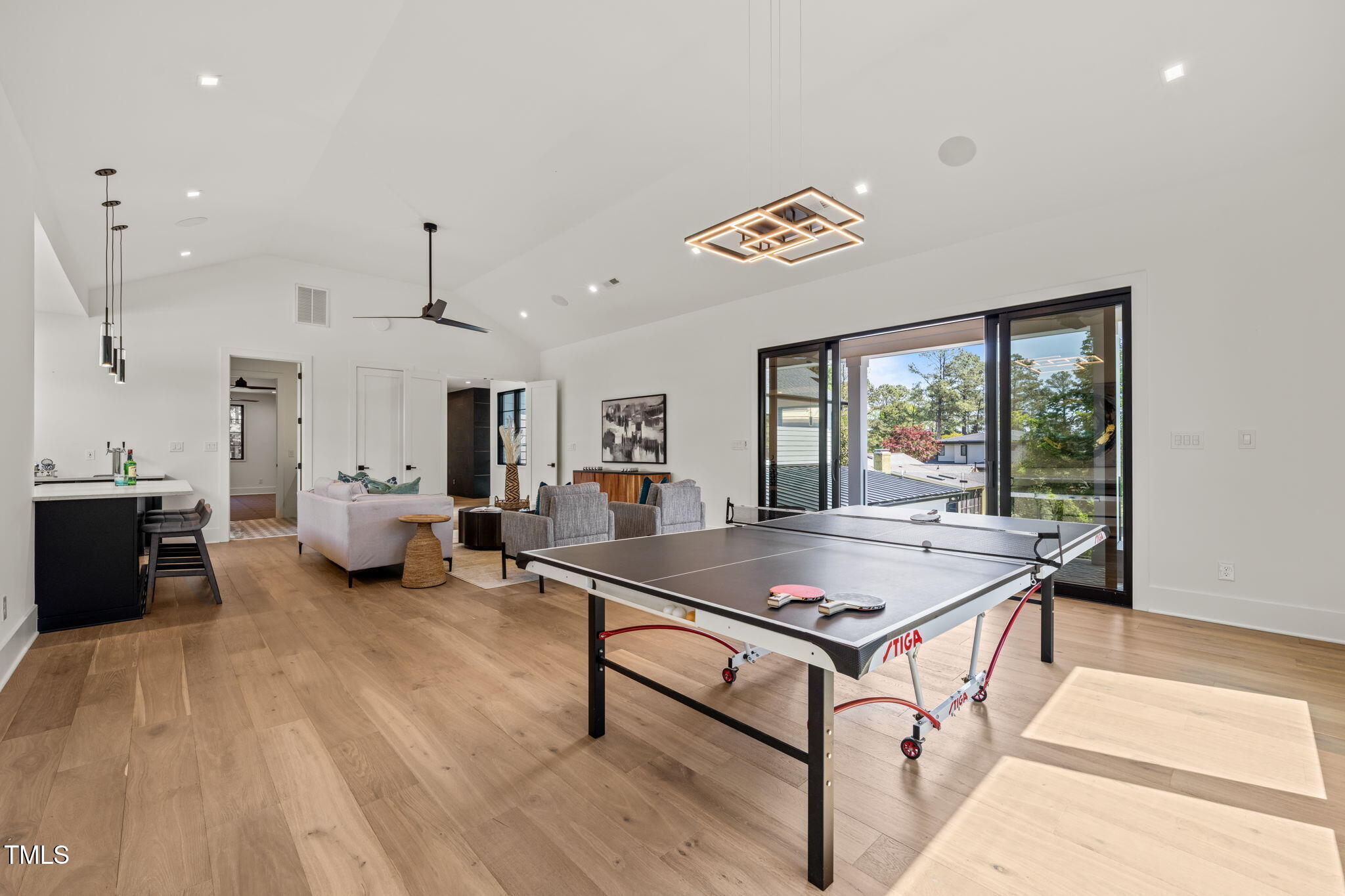 1616 Hunting Ridge Road