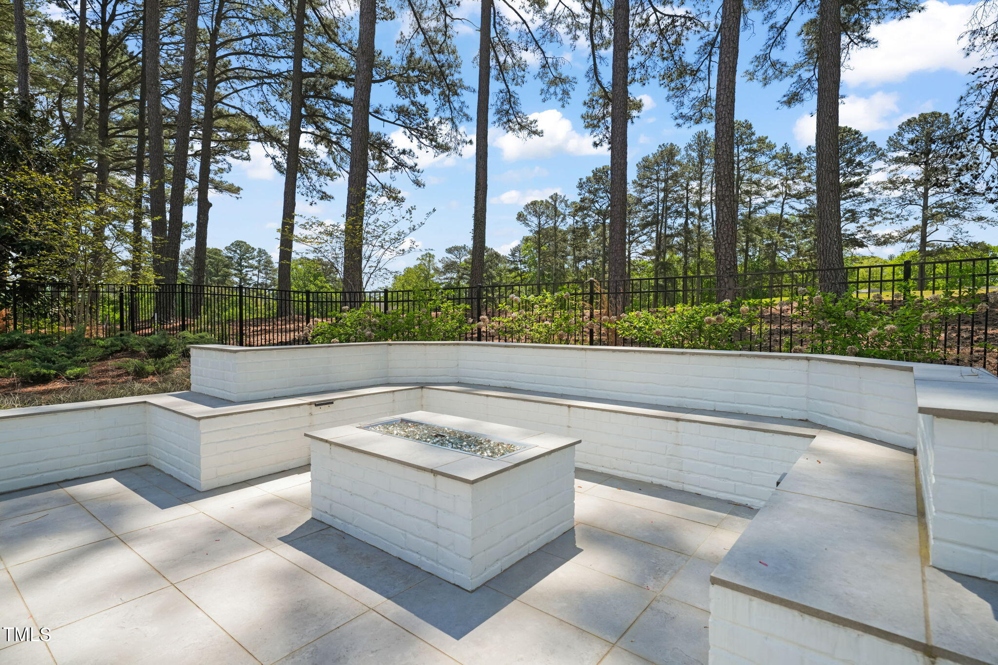 1616 Hunting Ridge Road
