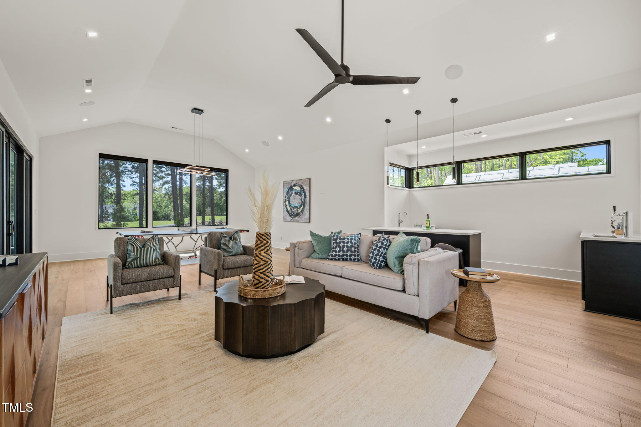 1616 Hunting Ridge Road