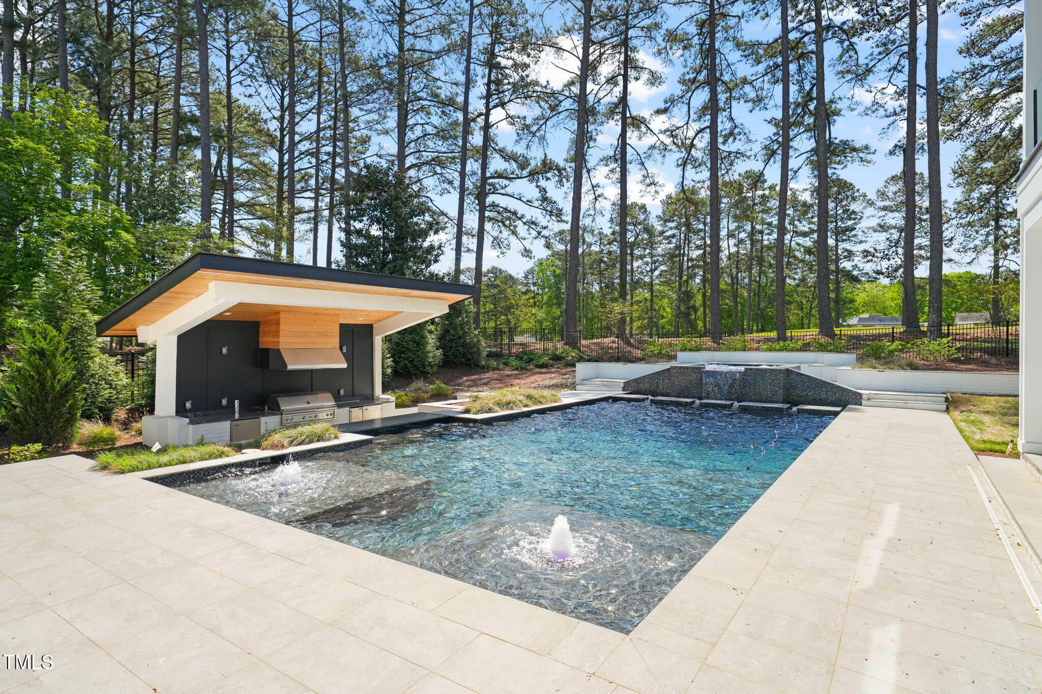 1616 Hunting Ridge Road
