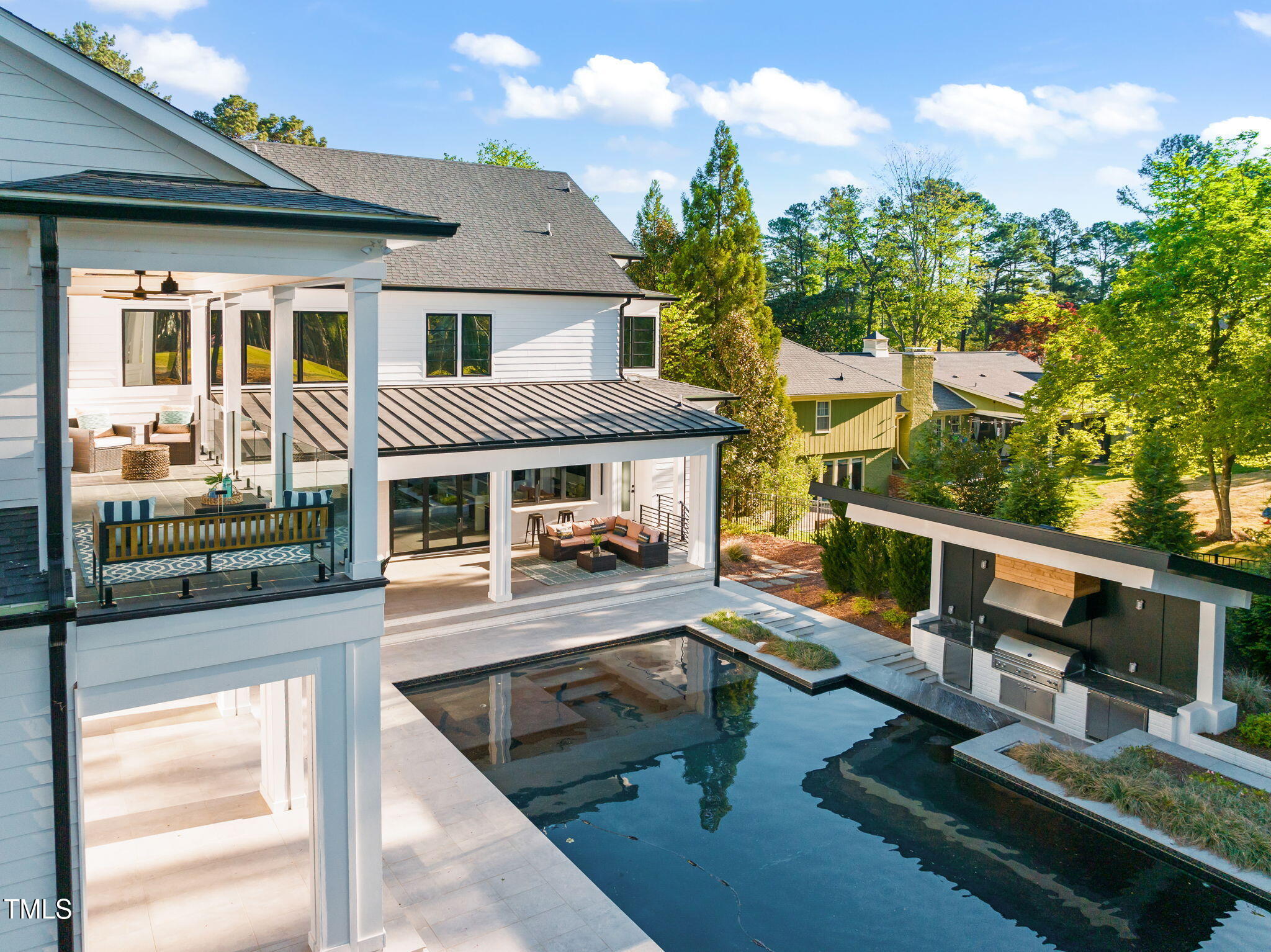 1616 Hunting Ridge Road