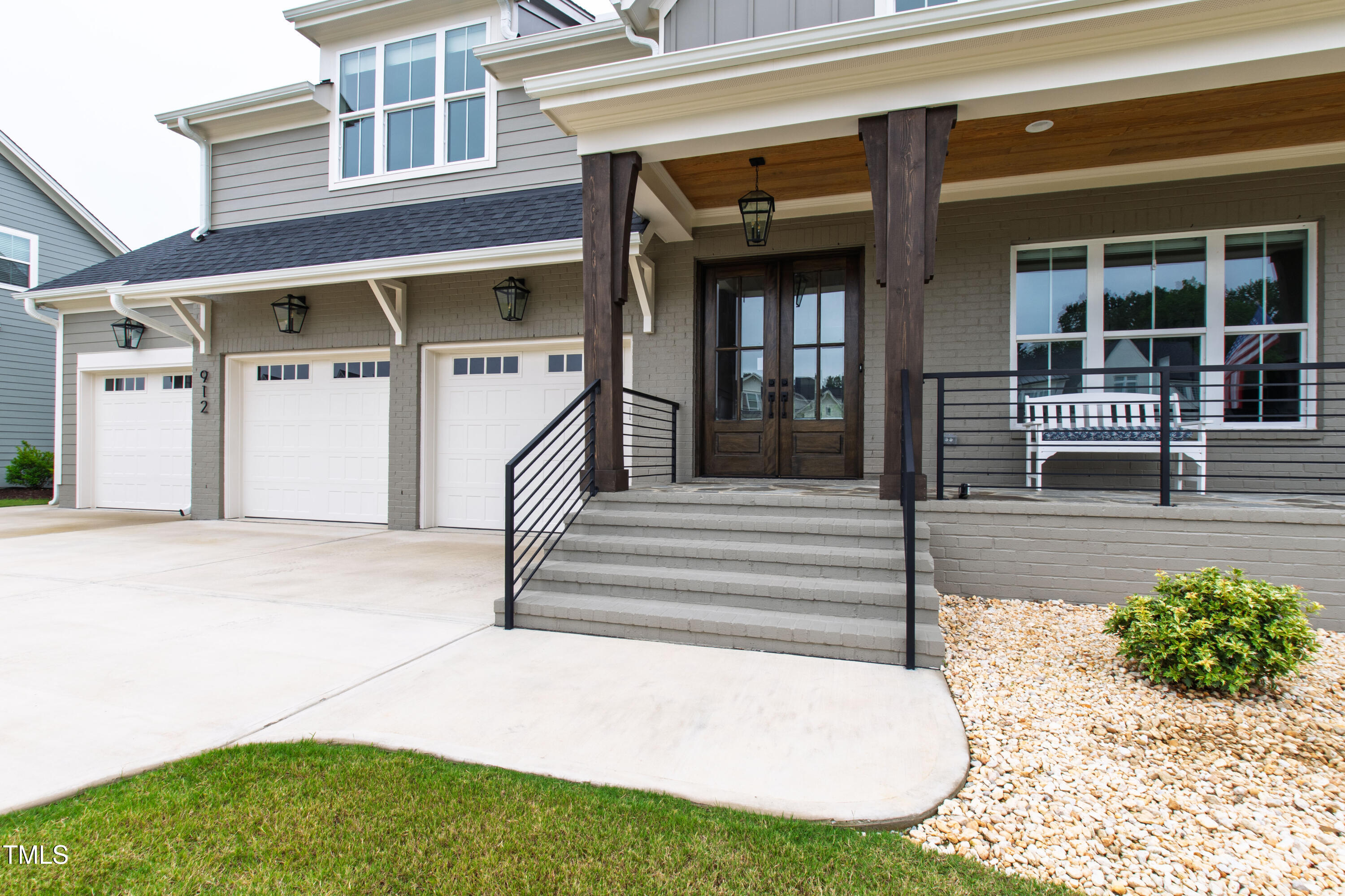 912 Lily Claire Lane