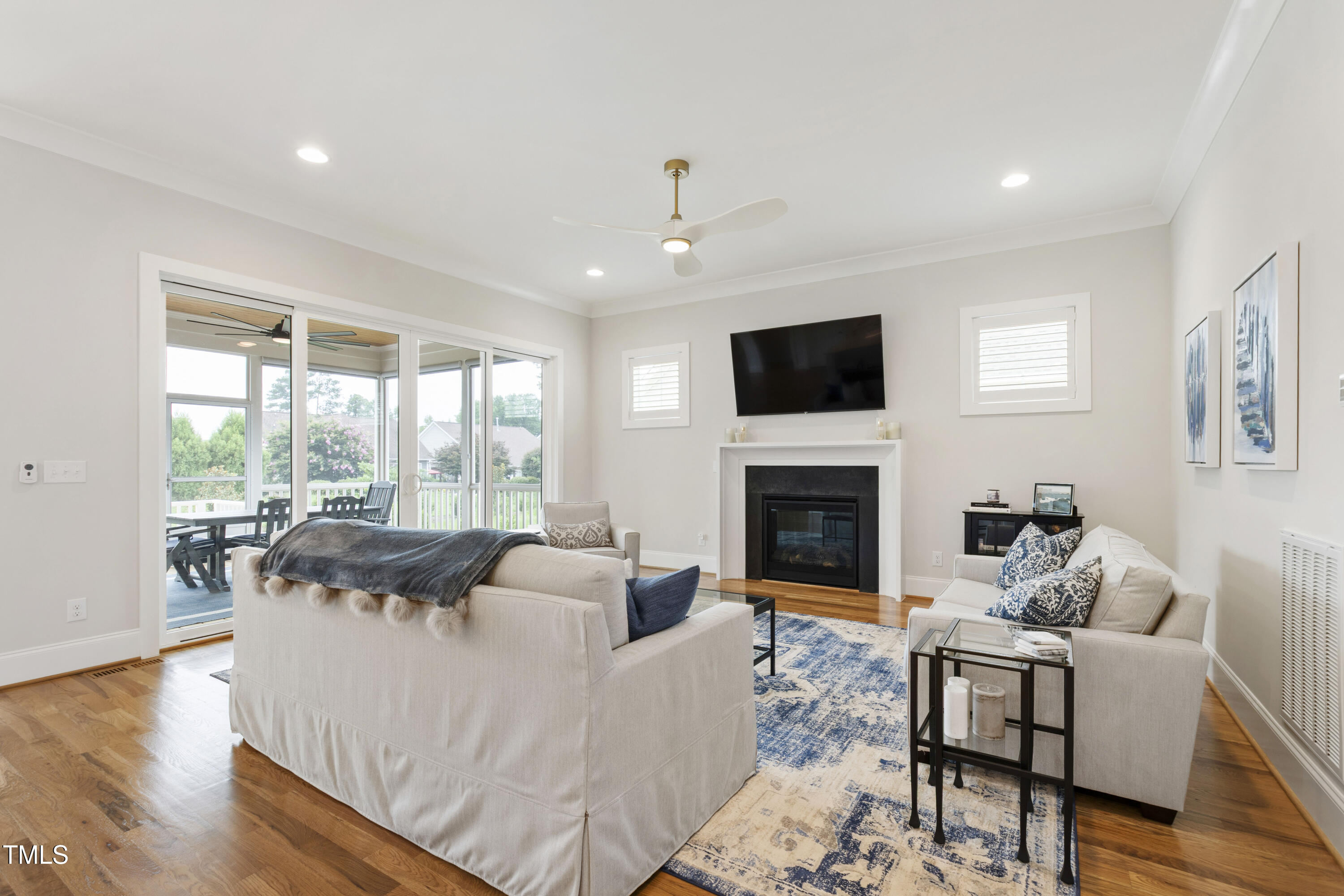 912 Lily Claire Lane