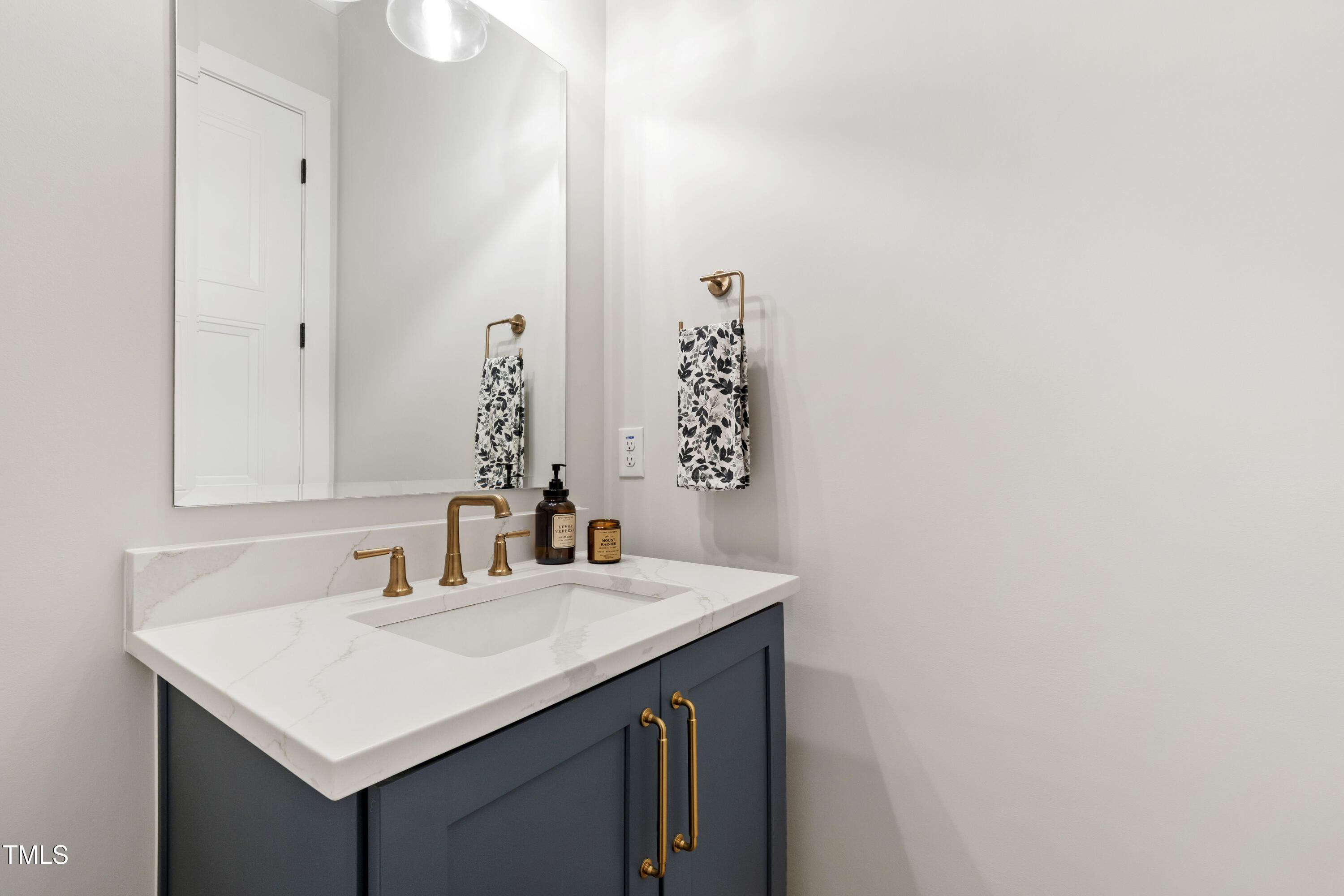 912 Lily Claire Lane