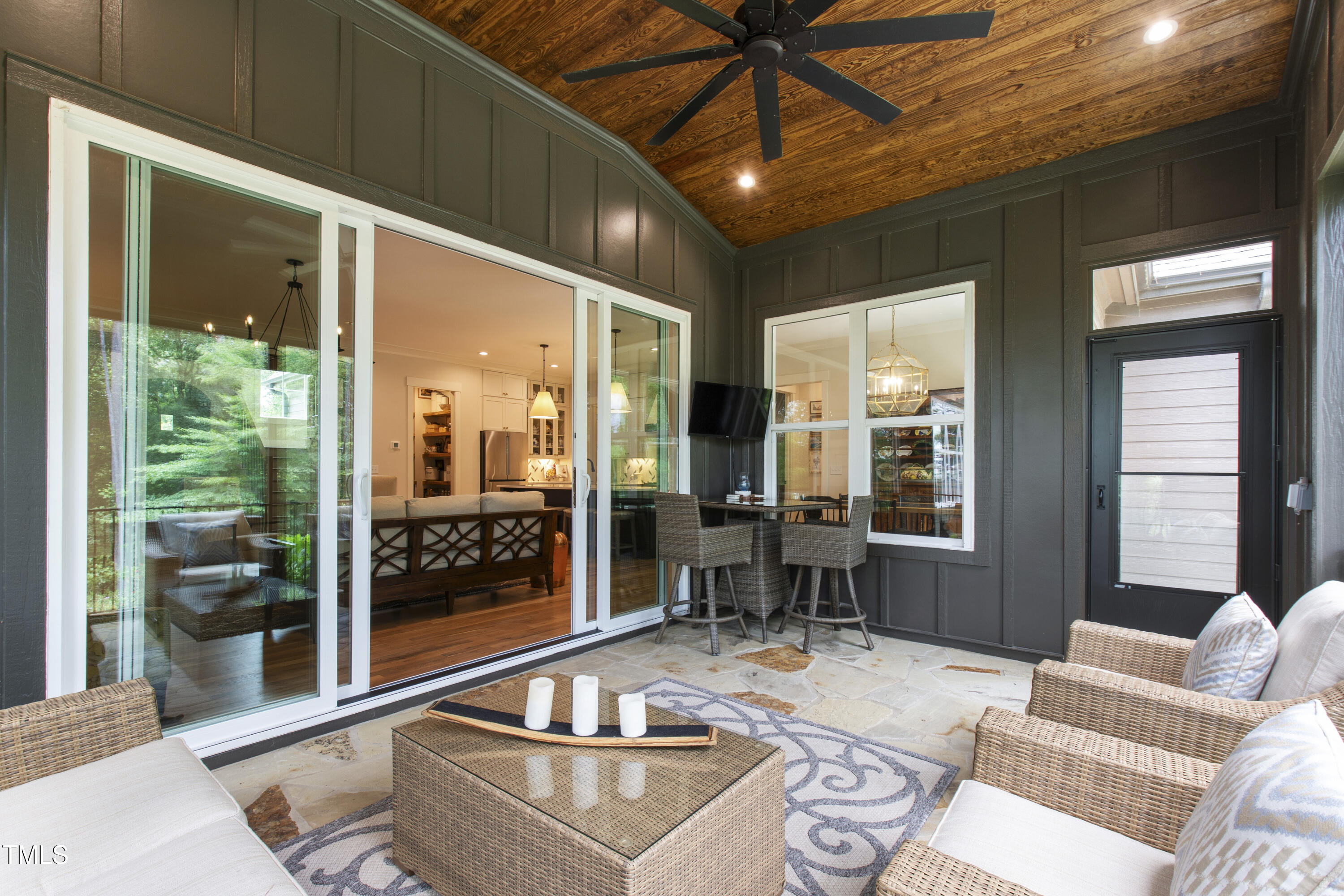 541 Sunset Grove Drive
