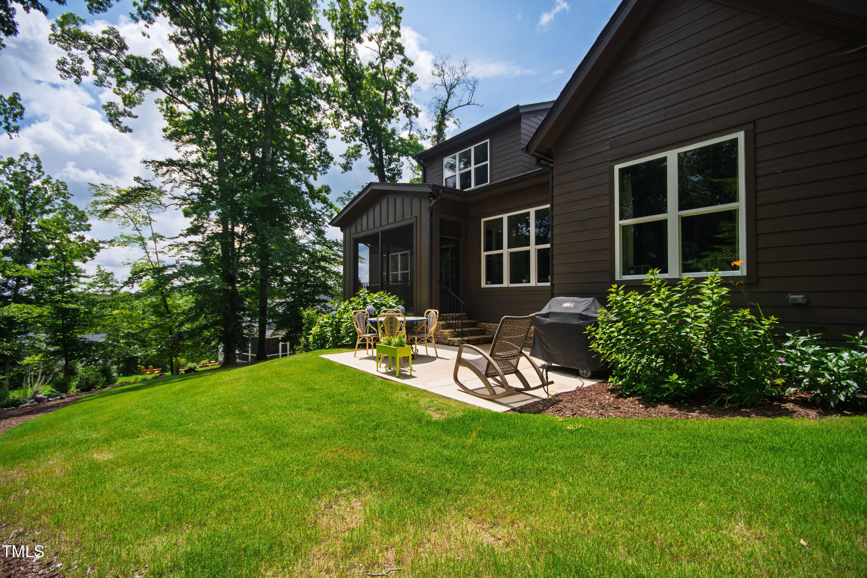 541 Sunset Grove Drive