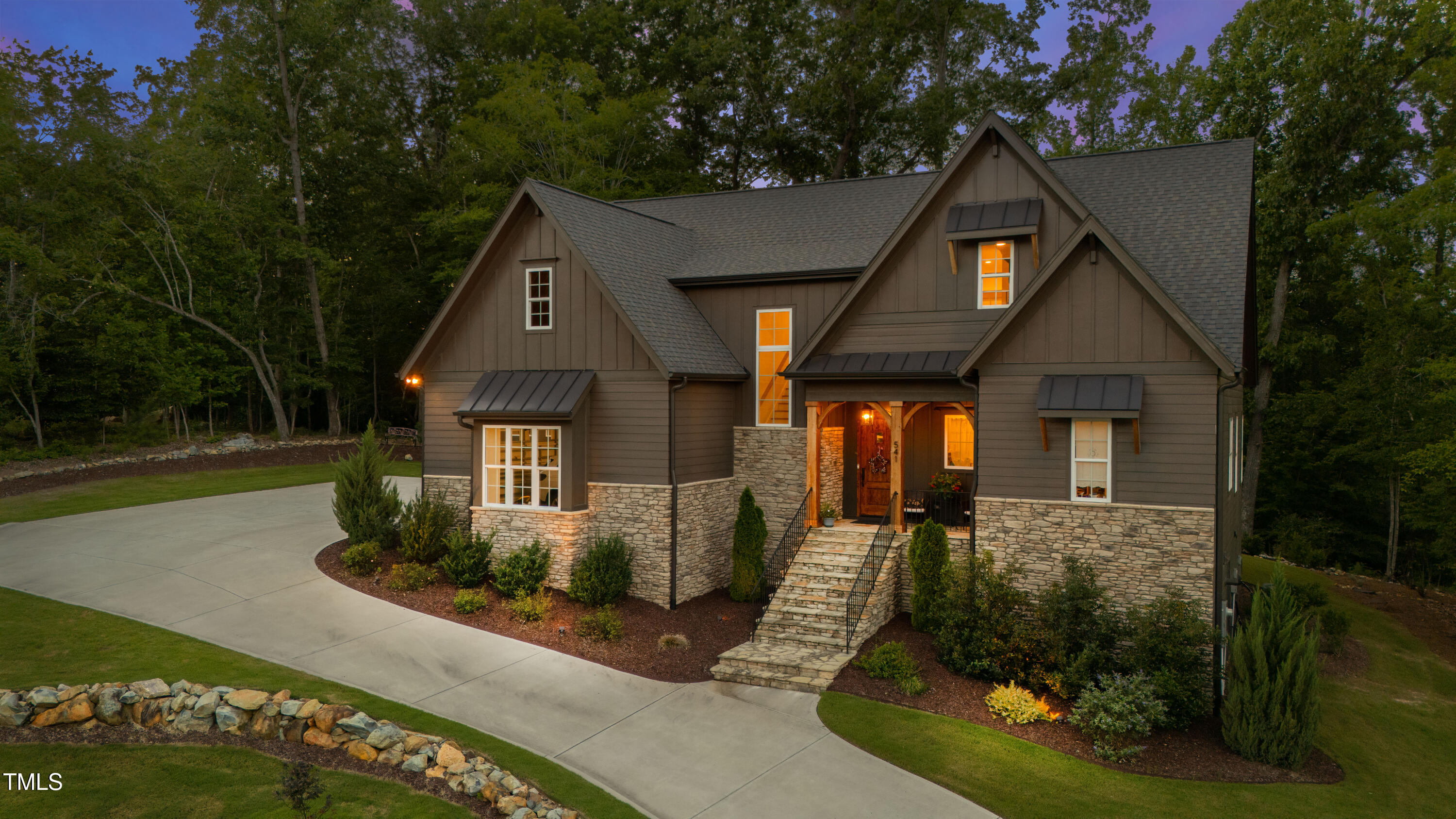 541 Sunset Grove Drive