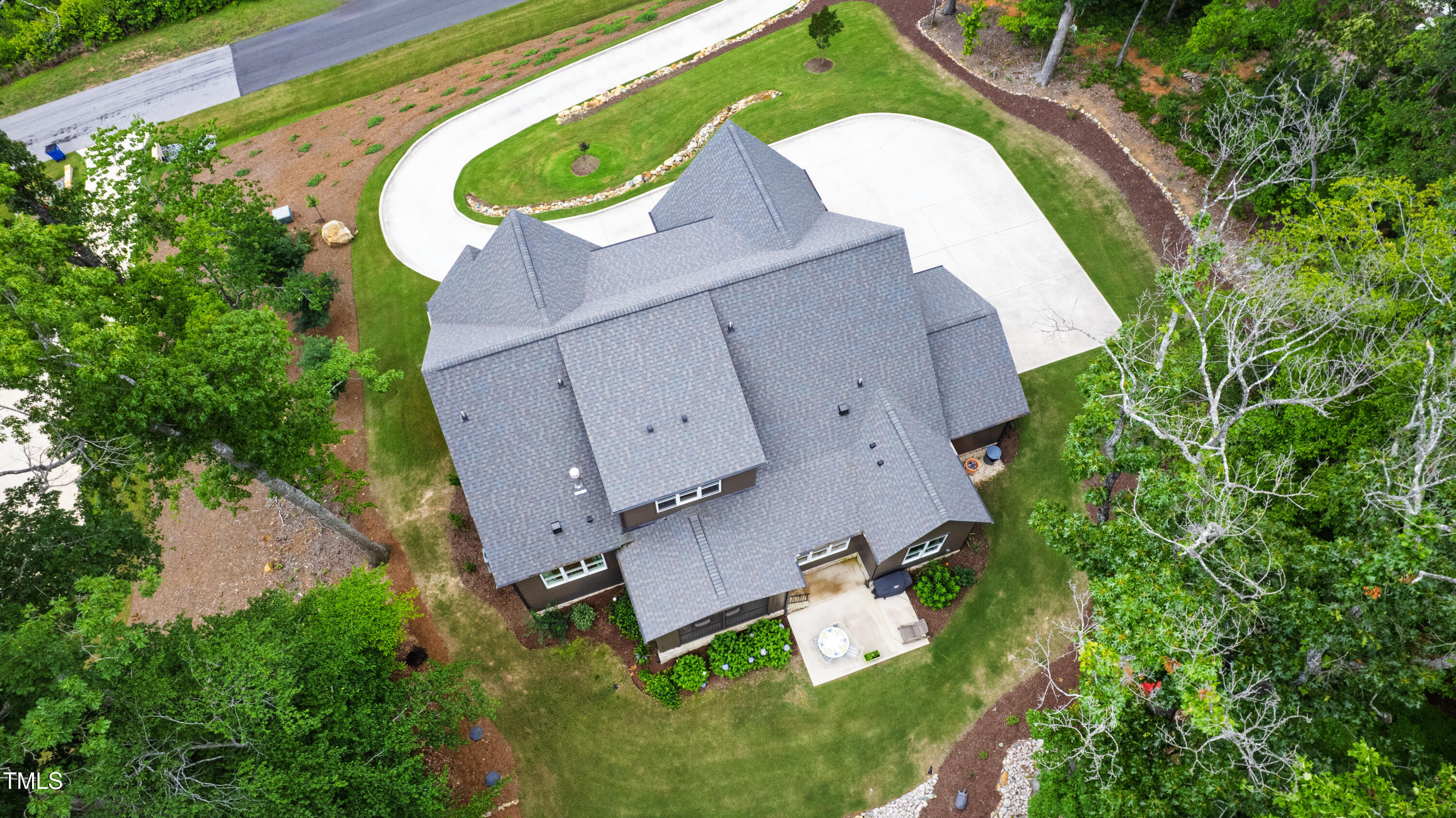 541 Sunset Grove Drive