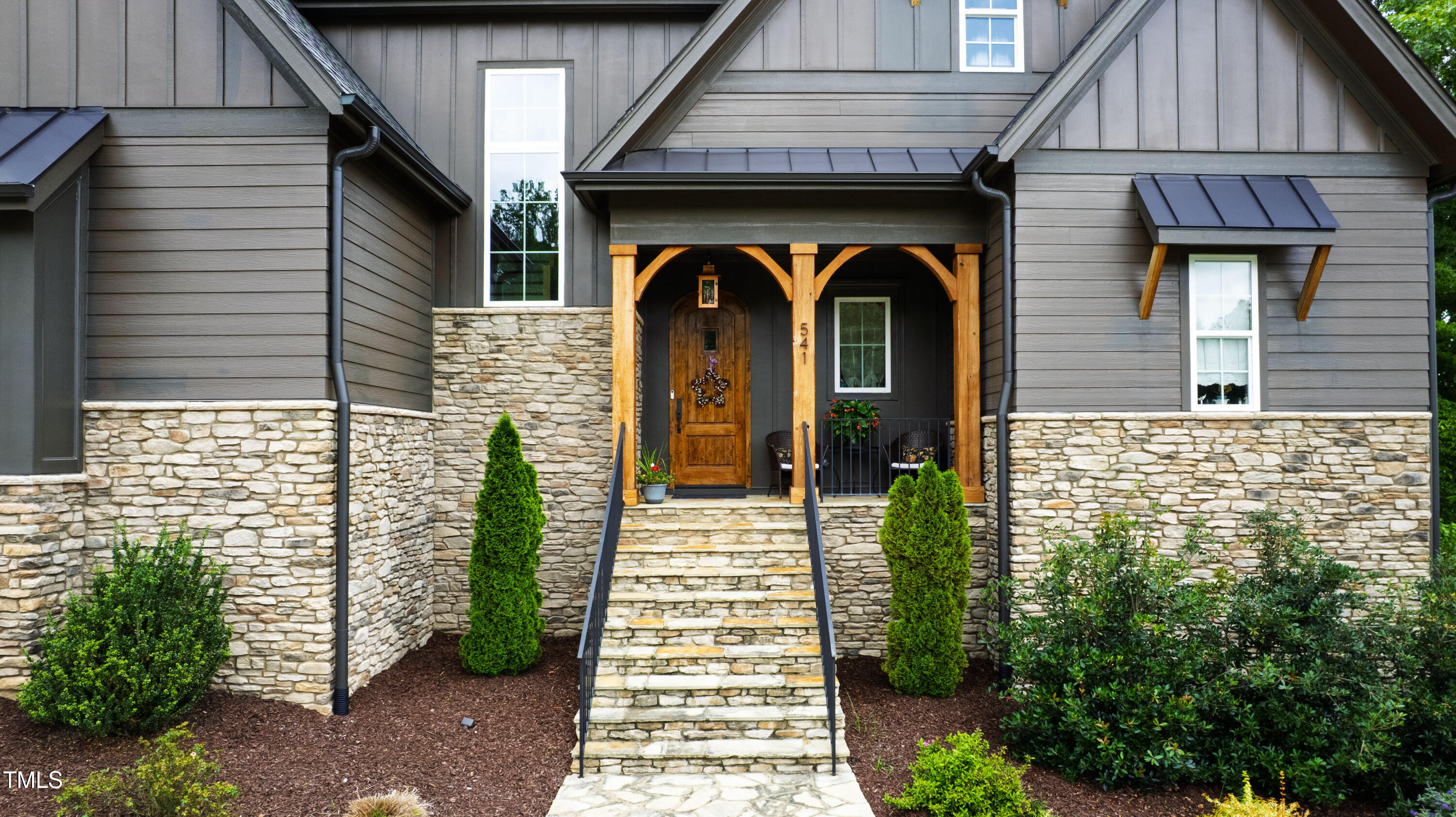 541 Sunset Grove Drive