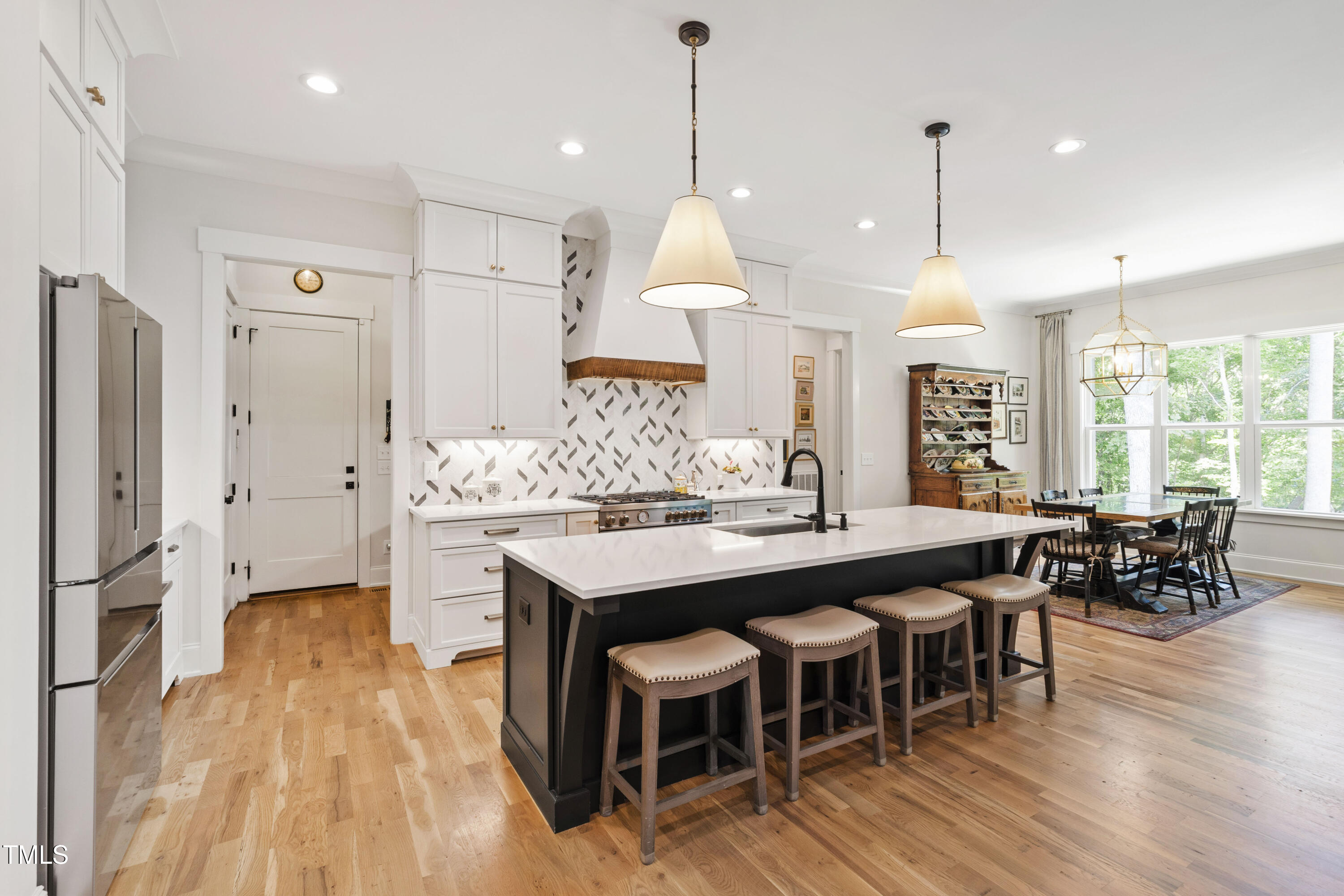541 Sunset Grove Drive