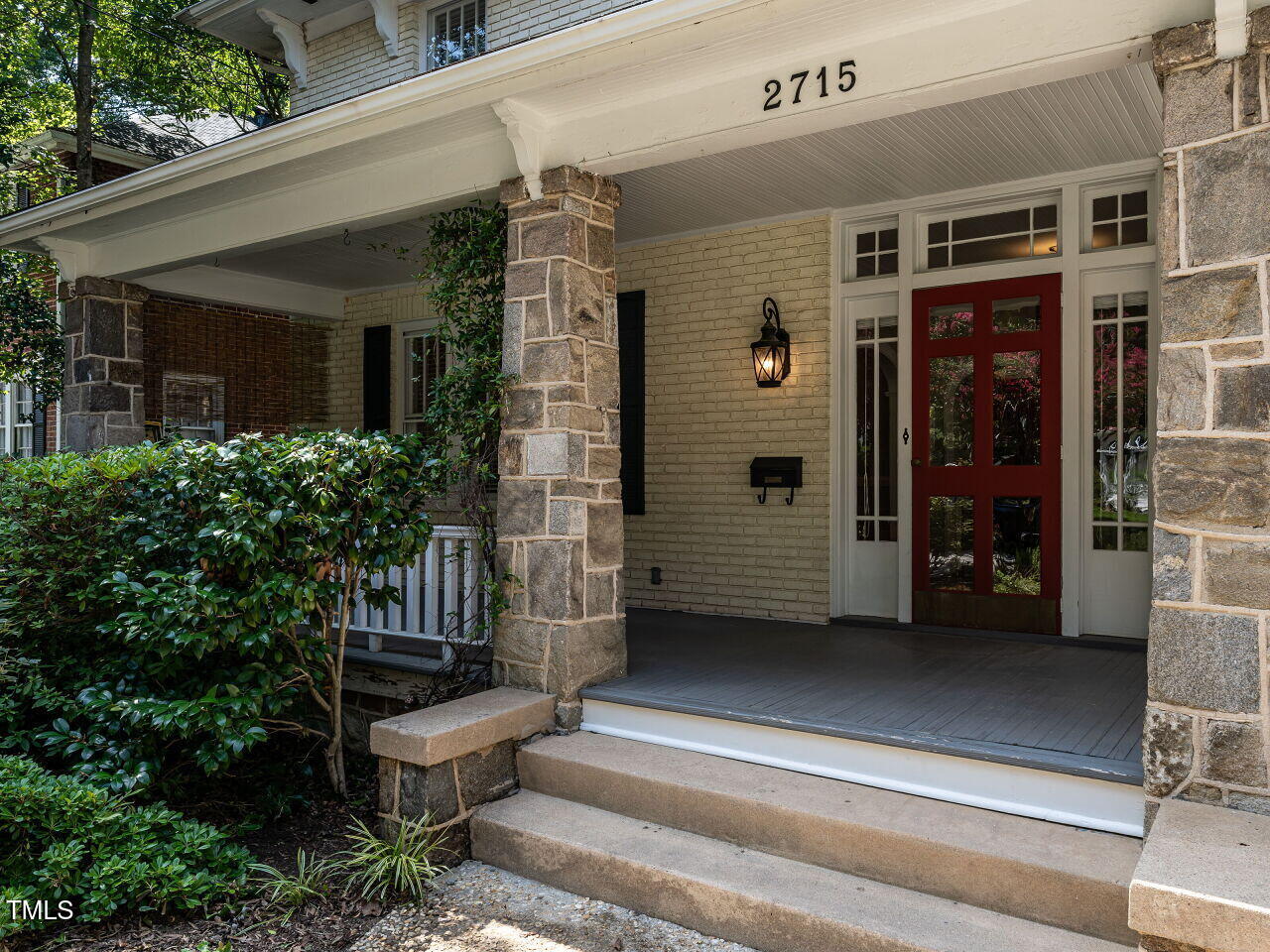2715 Vanderbilt Avenue