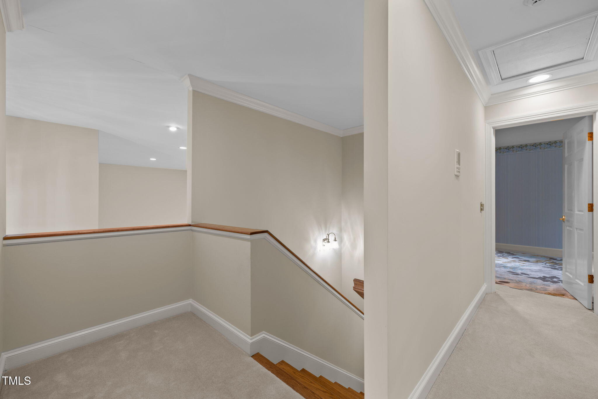 79010 Hawkins
