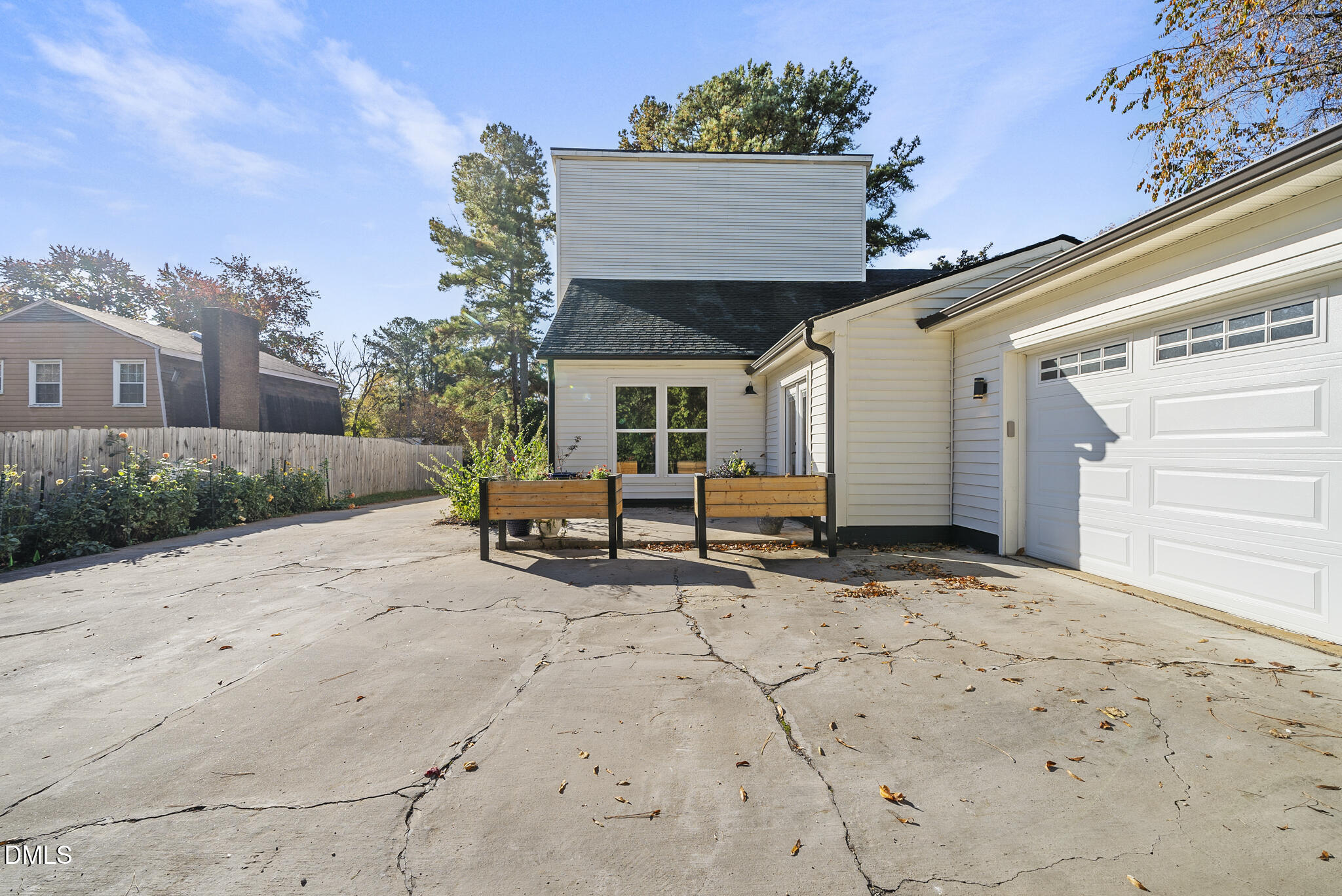 1409 Lions Way