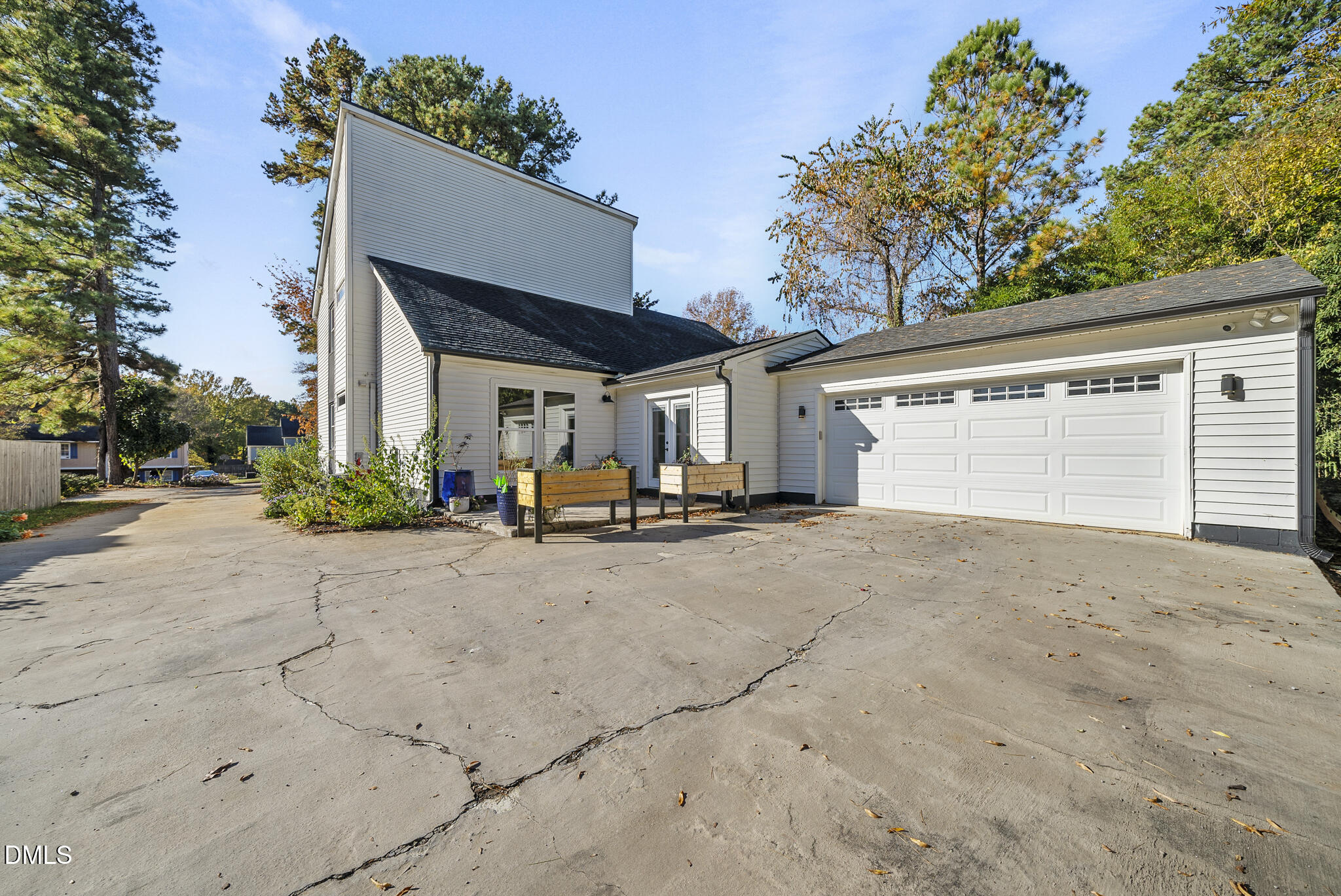 1409 Lions Way