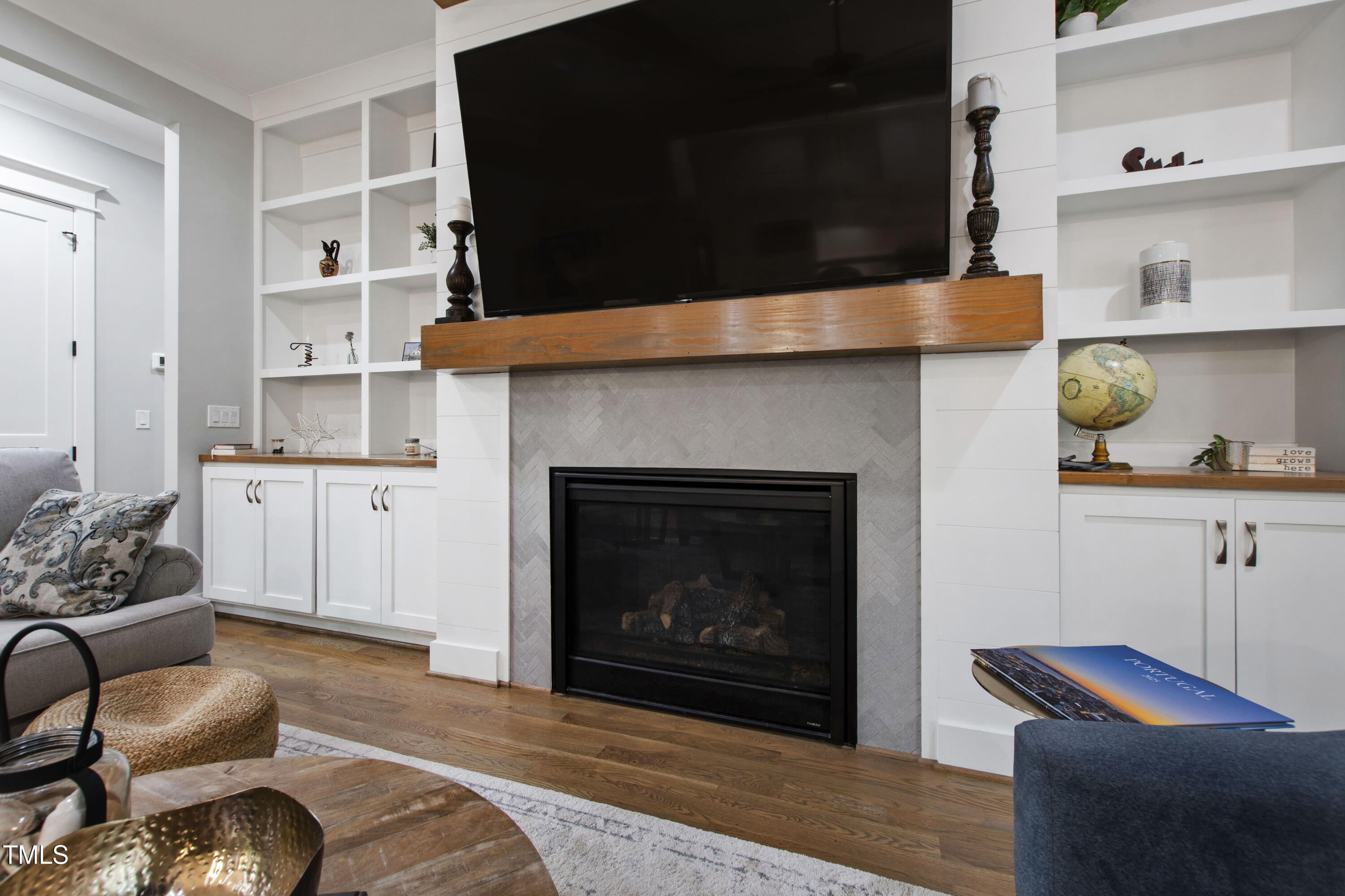 713 Brownwich Street