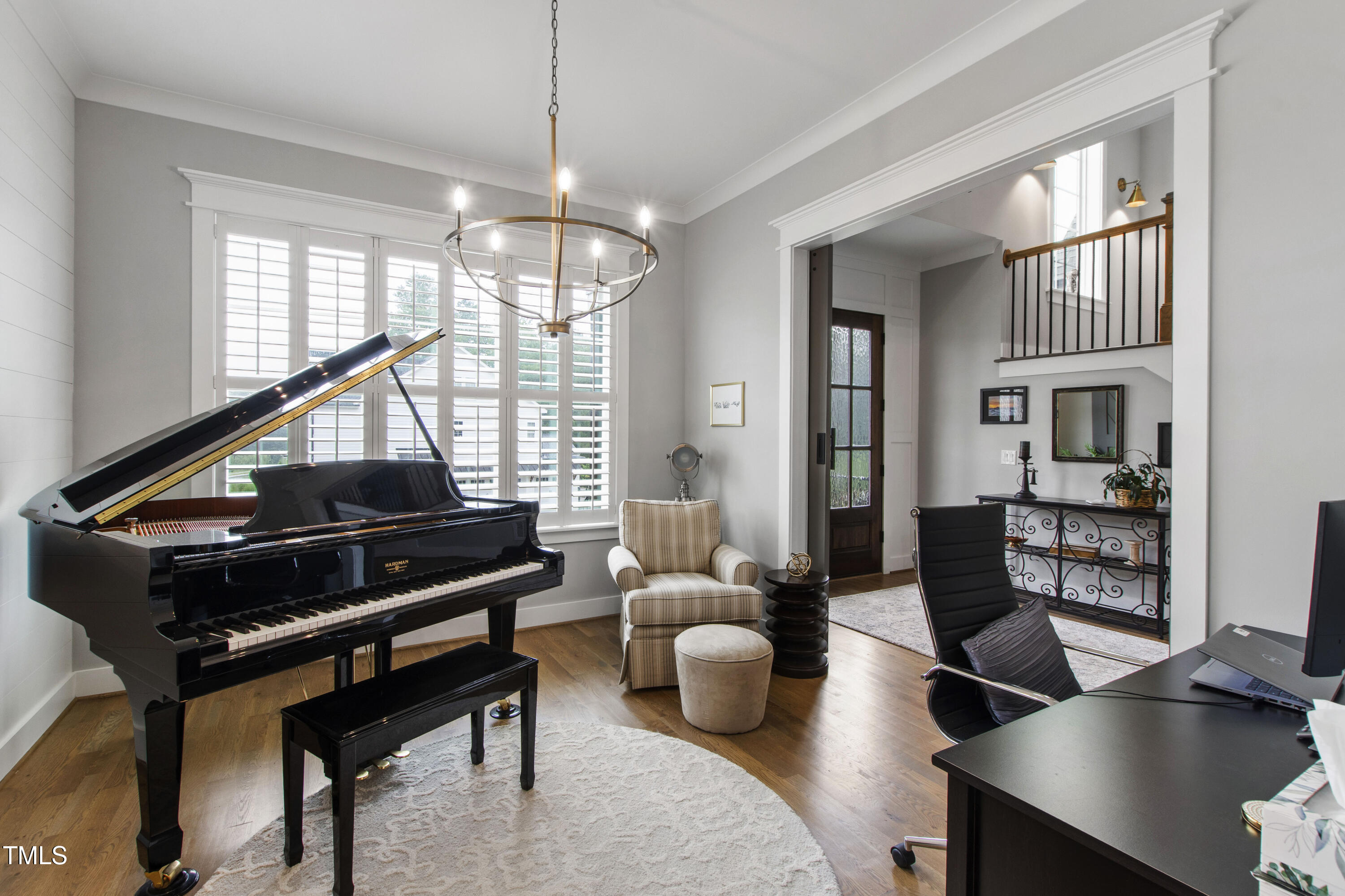 713 Brownwich Street