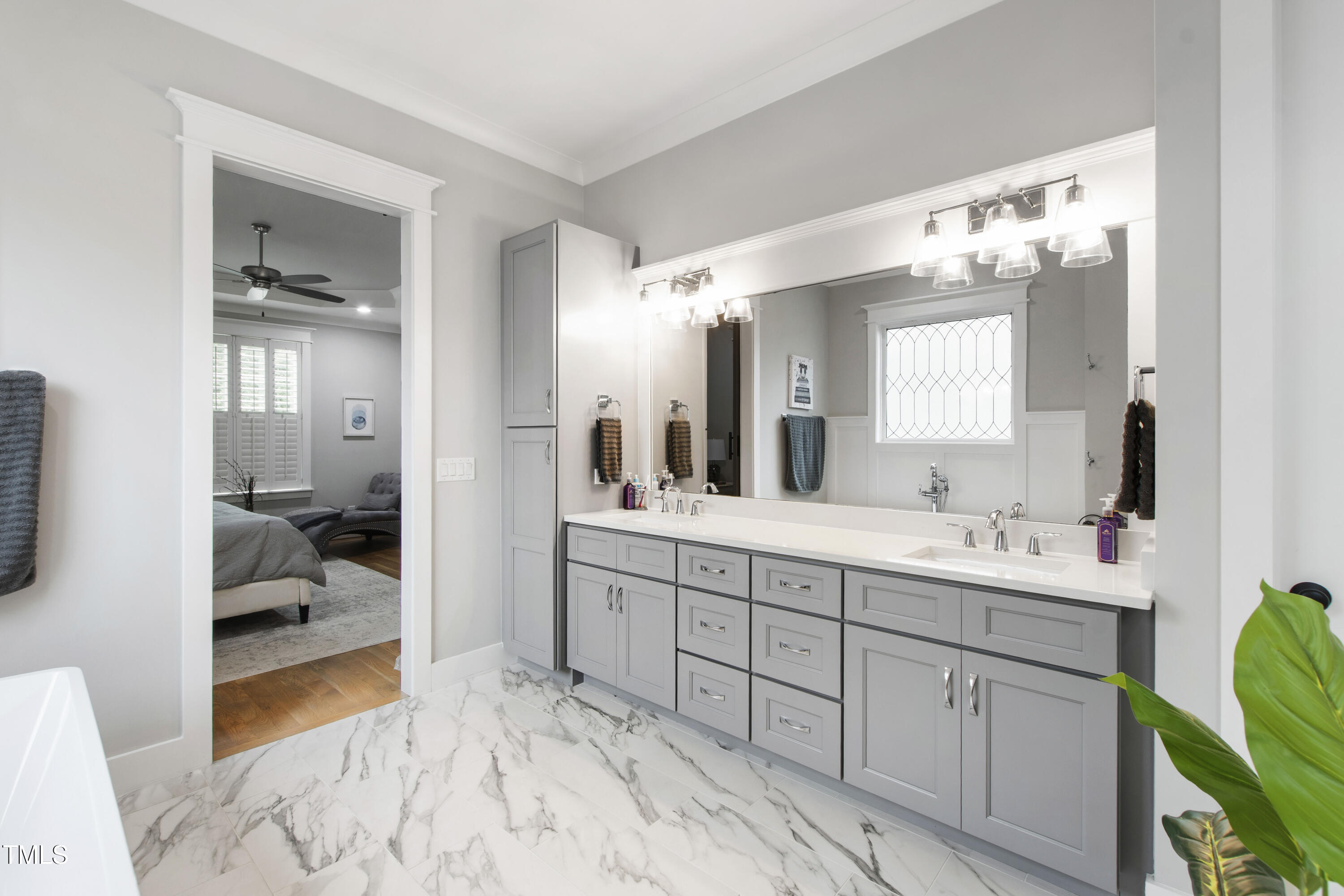 713 Brownwich Street