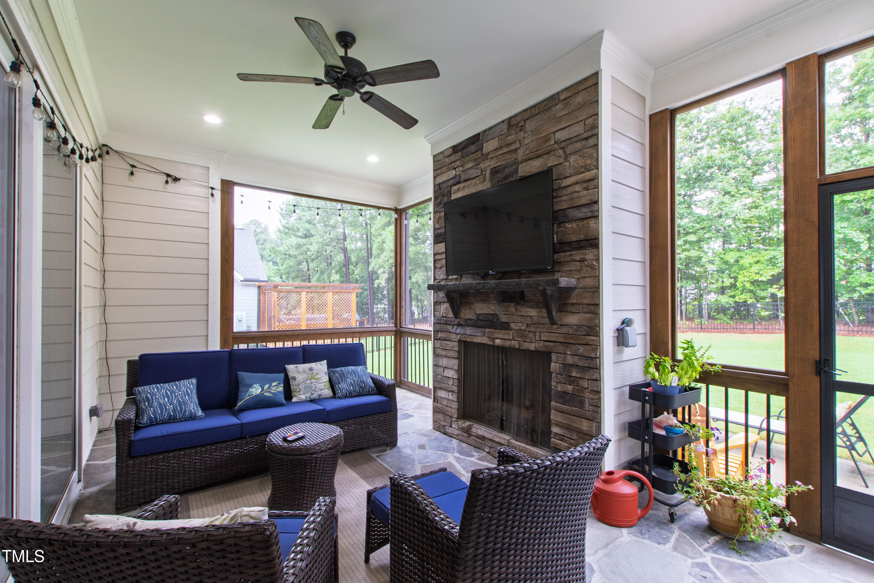 713 Brownwich Street