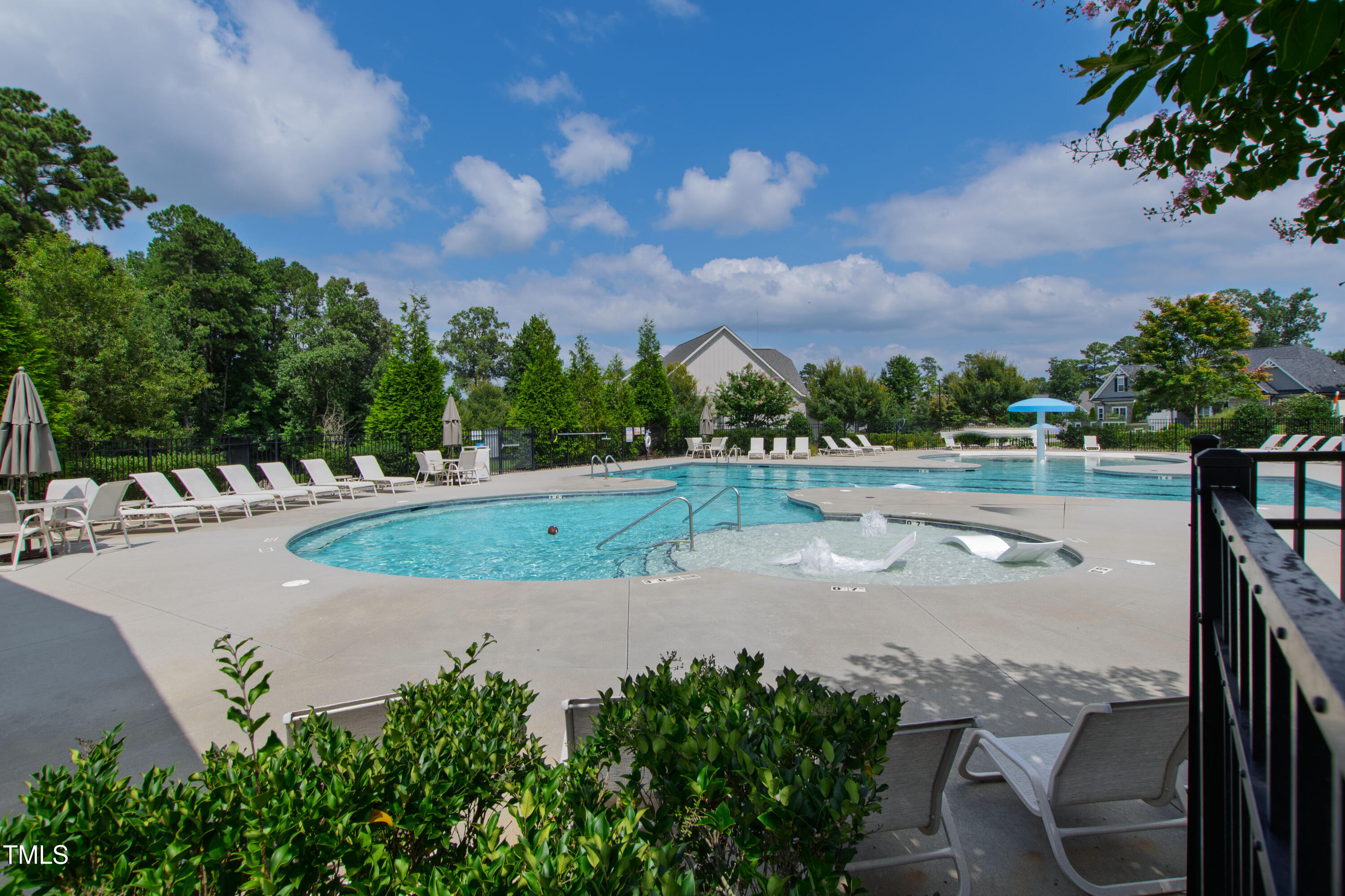 713 Brownwich Street