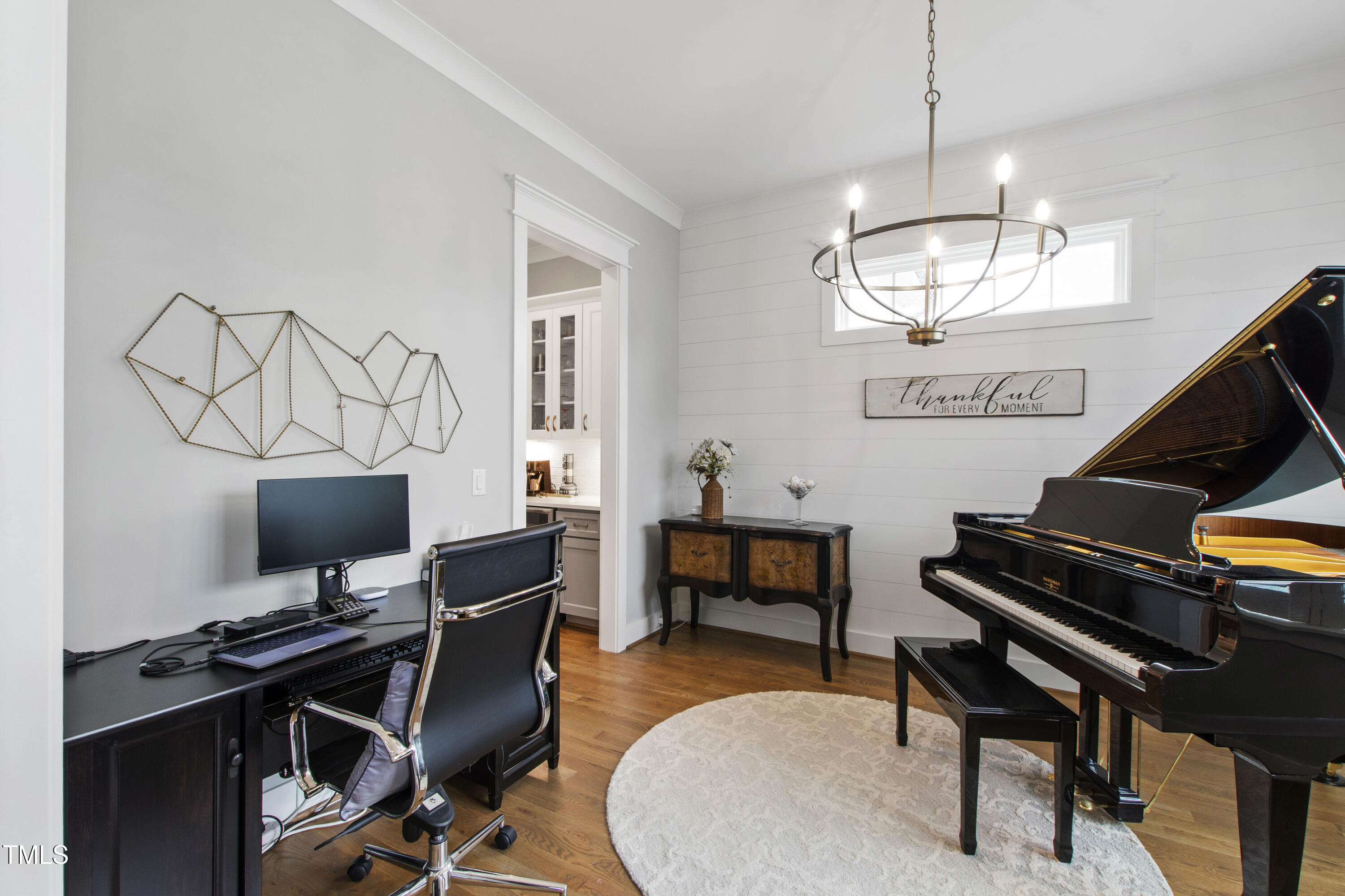 713 Brownwich Street