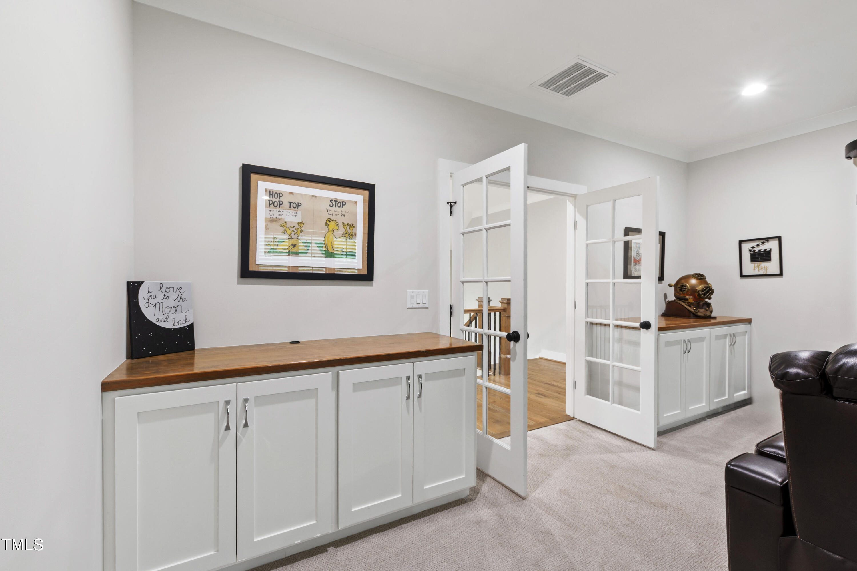 713 Brownwich Street