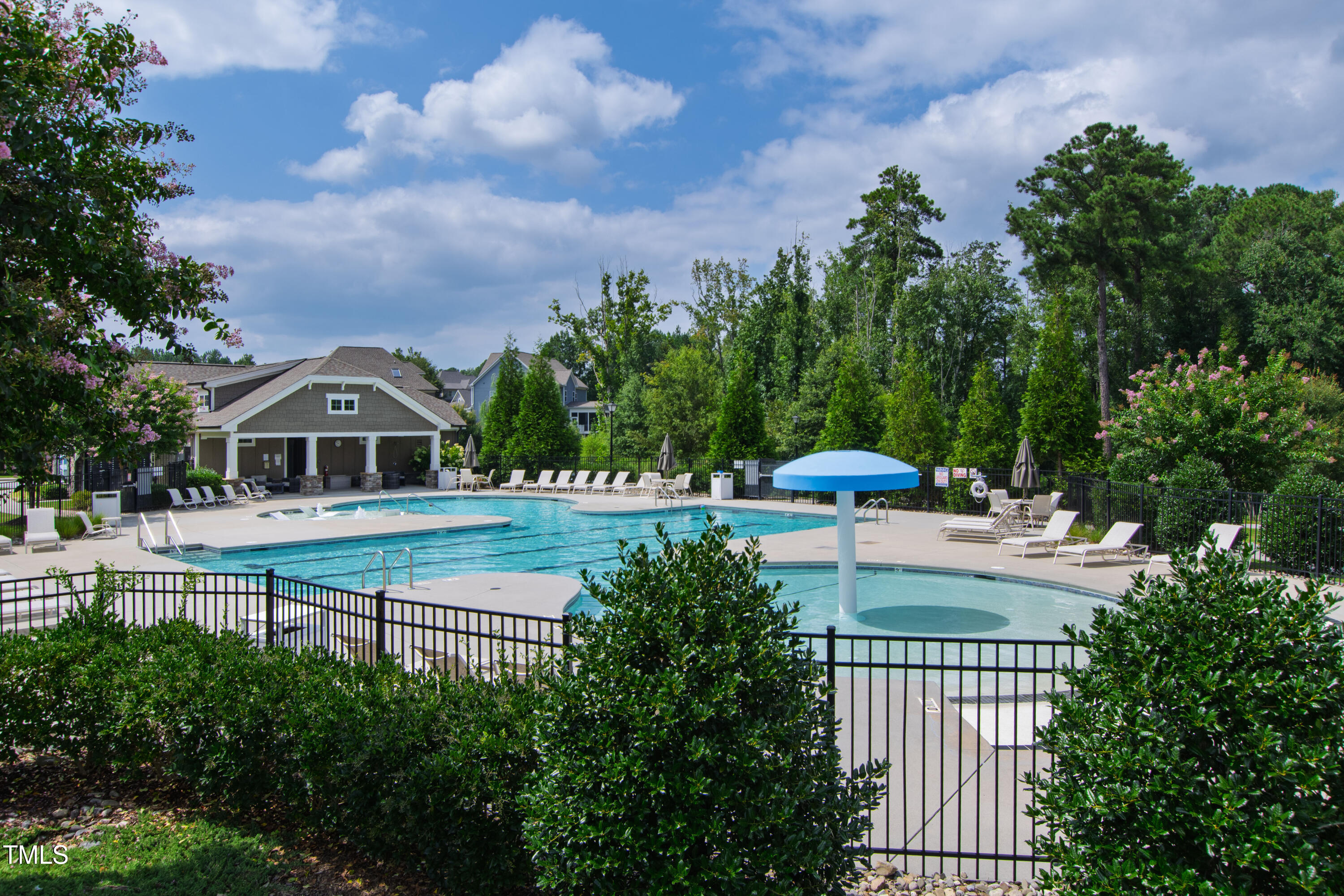 713 Brownwich Street