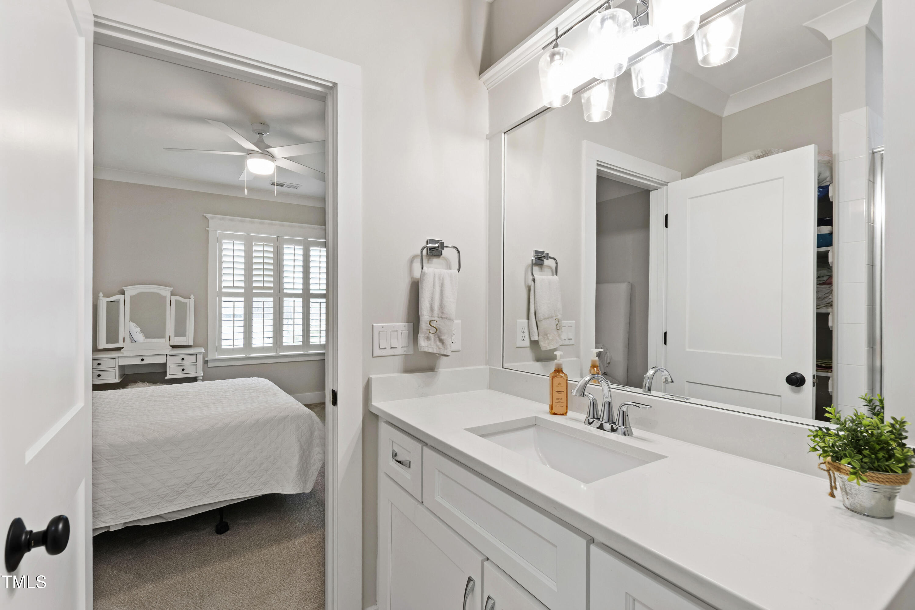 713 Brownwich Street