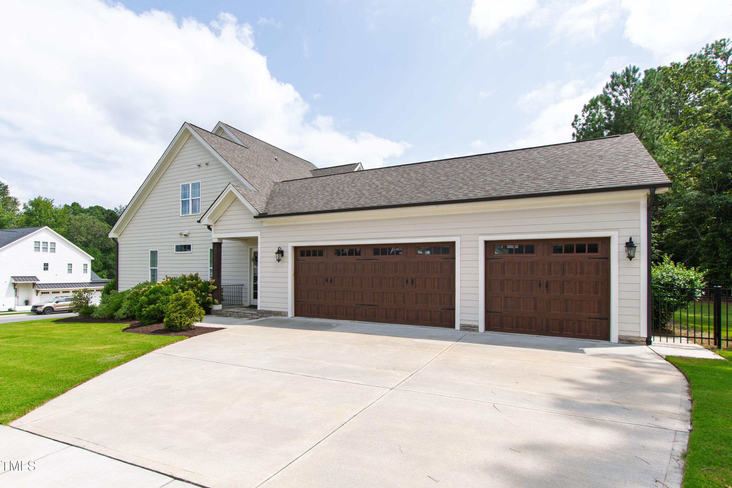 713 Brownwich Street