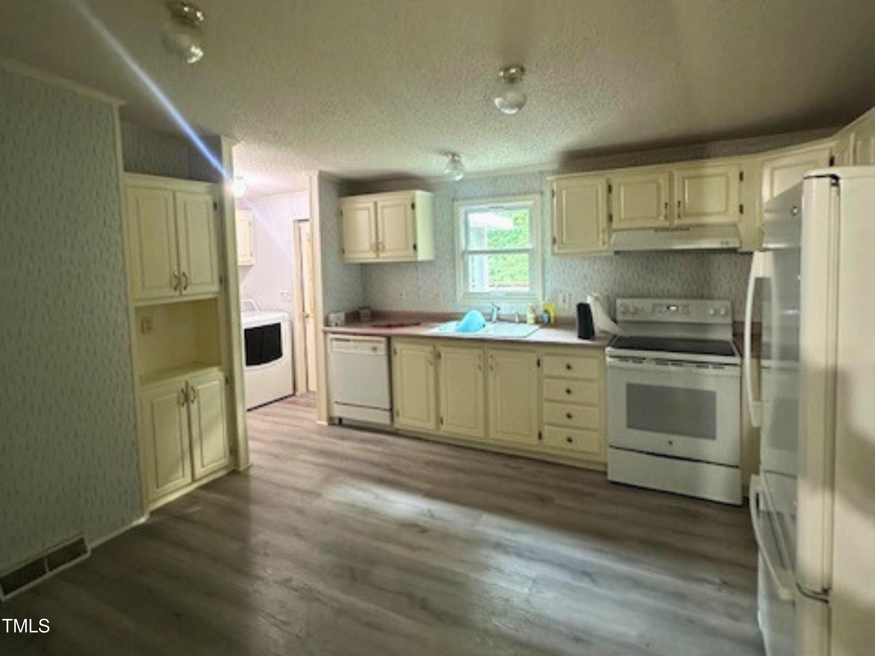 1140 Barnes Road