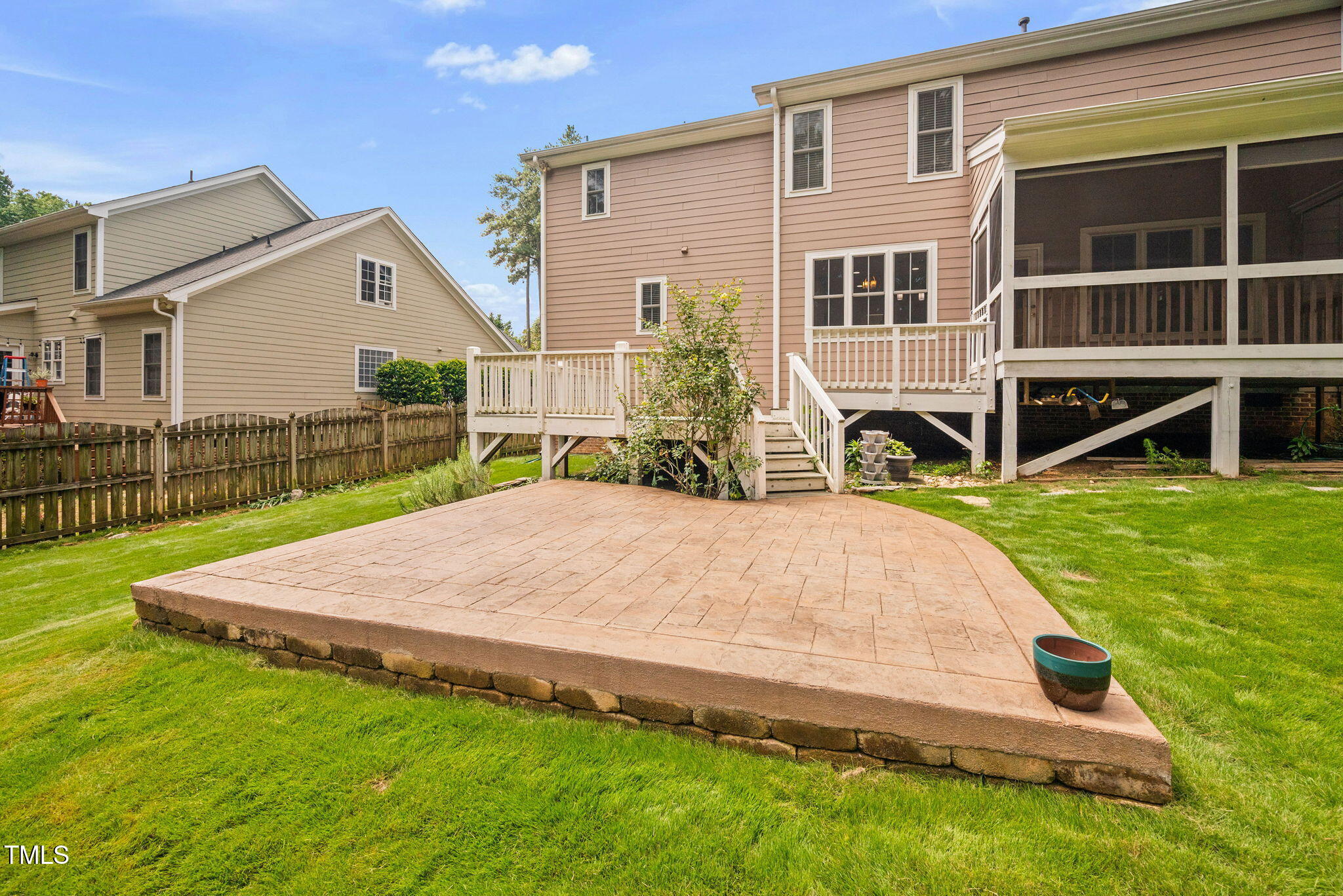 1212 Applethorn Drive