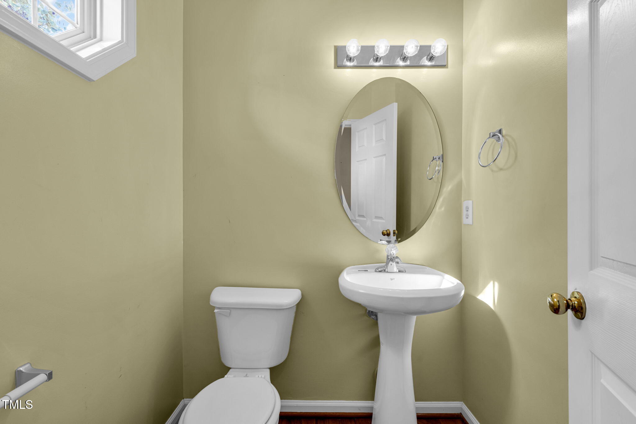 2737 Andover Glen Road