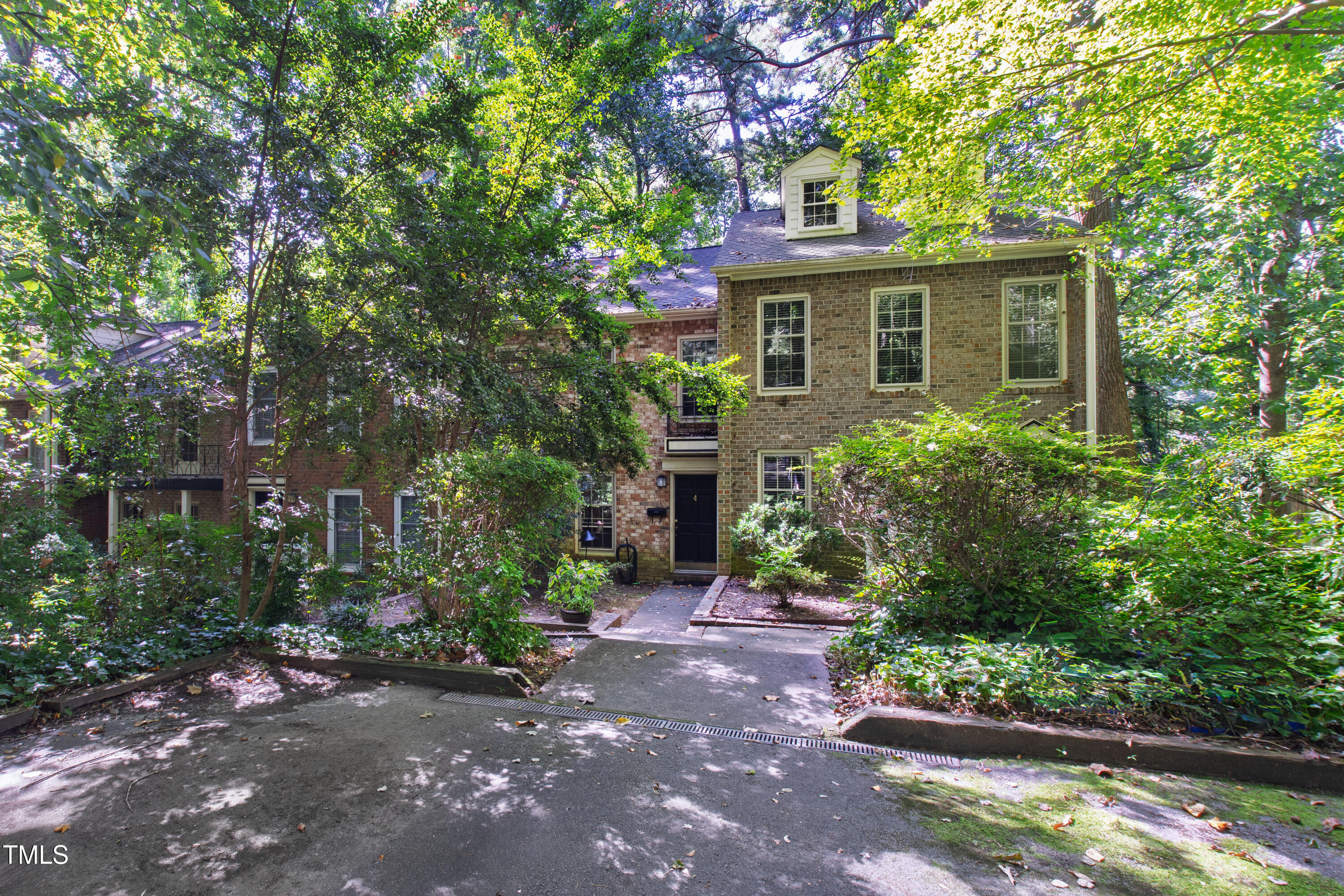 409 Smith Avenue # 102