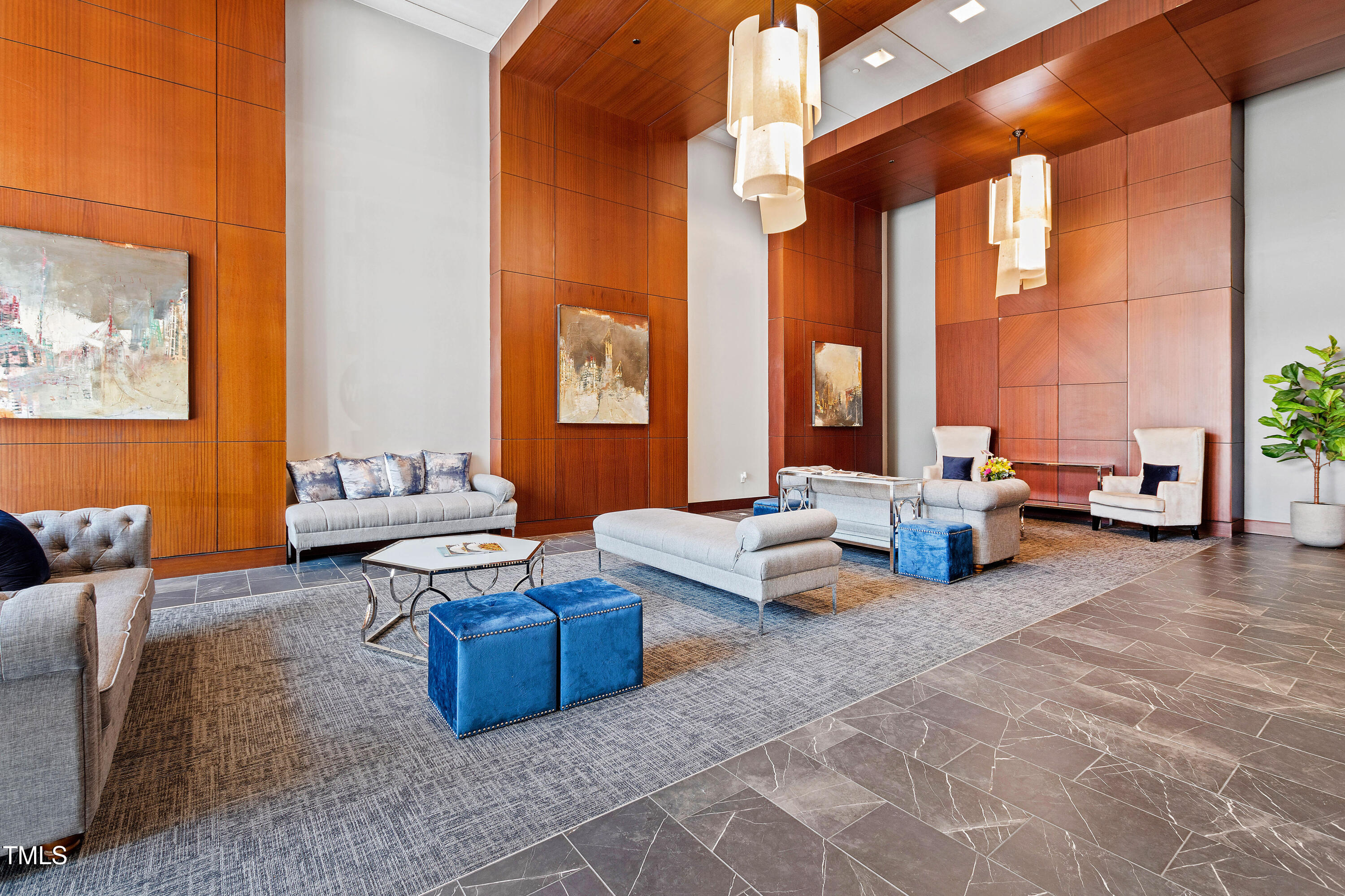 400 W North Street # 610