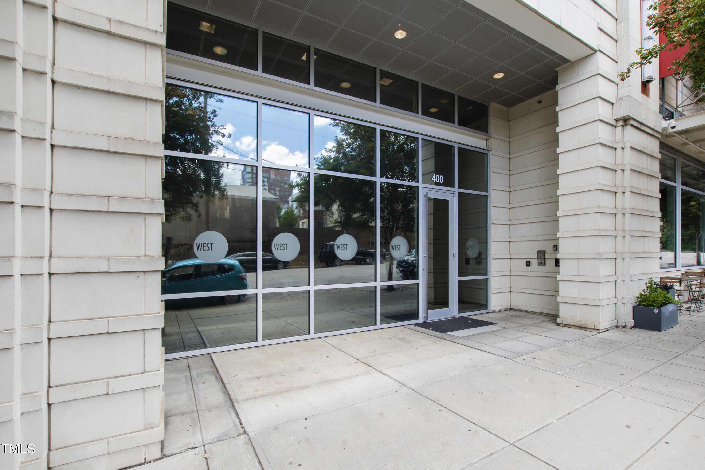 400 W North Street # 610