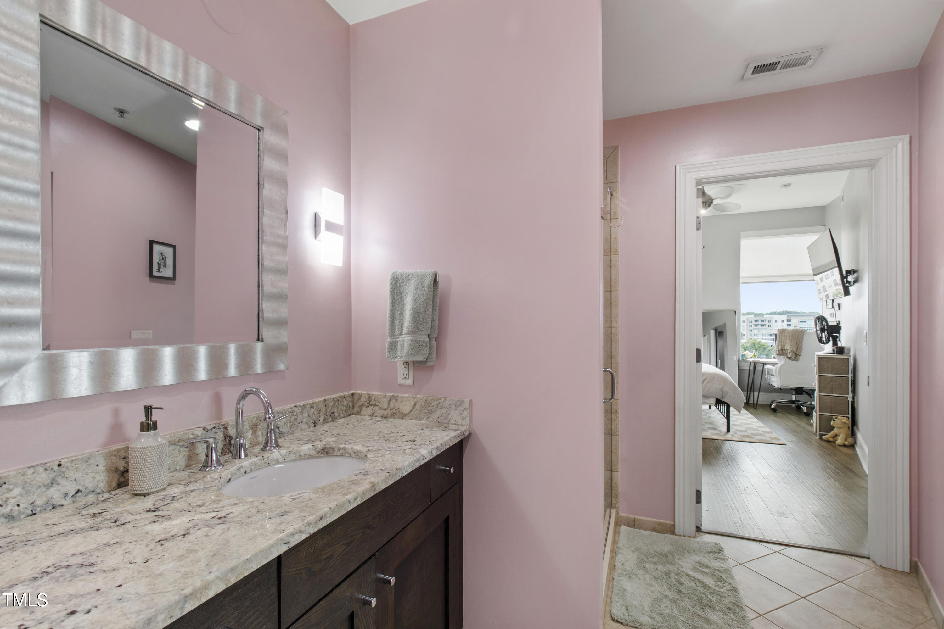 400 W North Street # 610