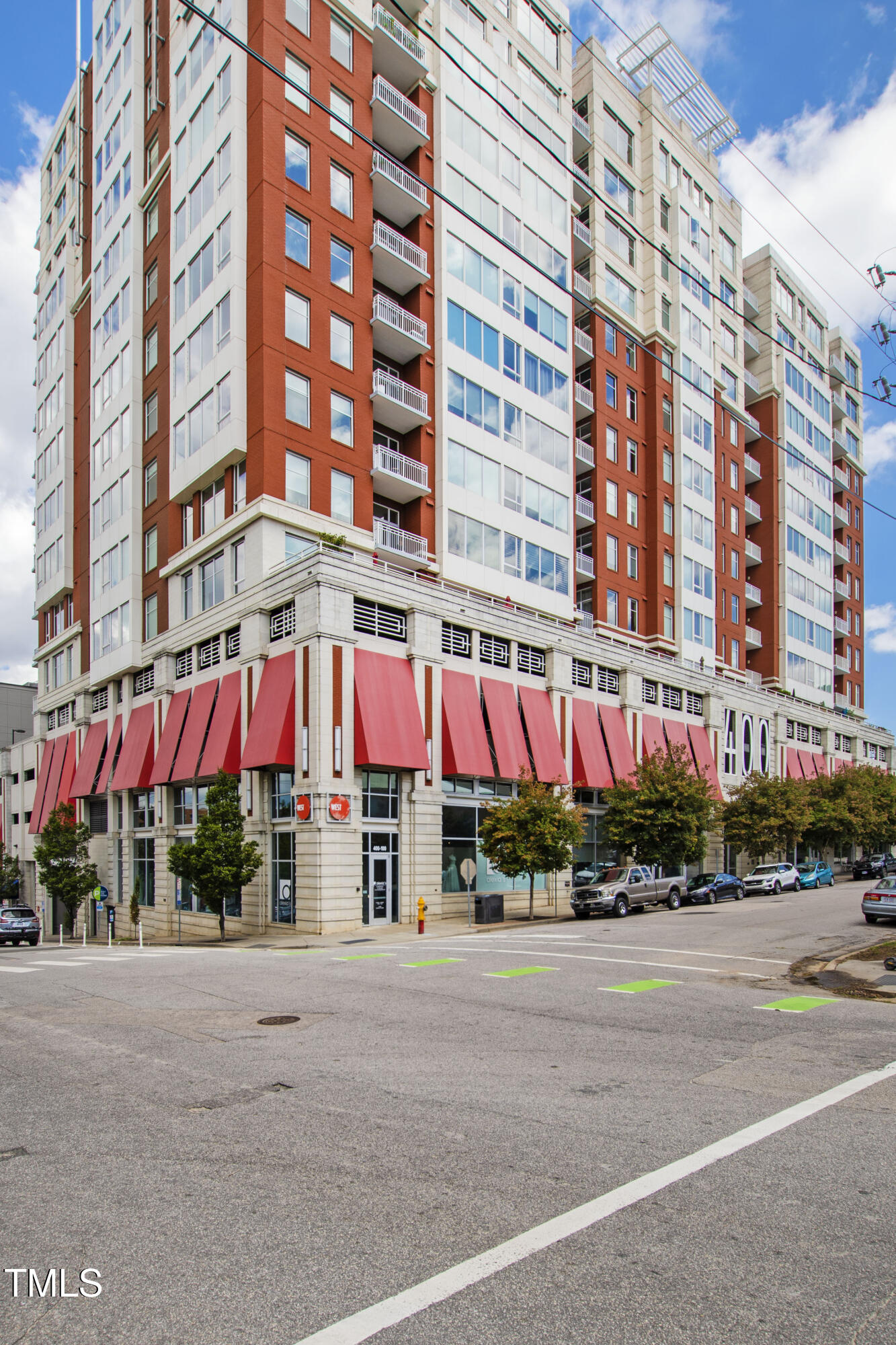 400 W North Street # 610