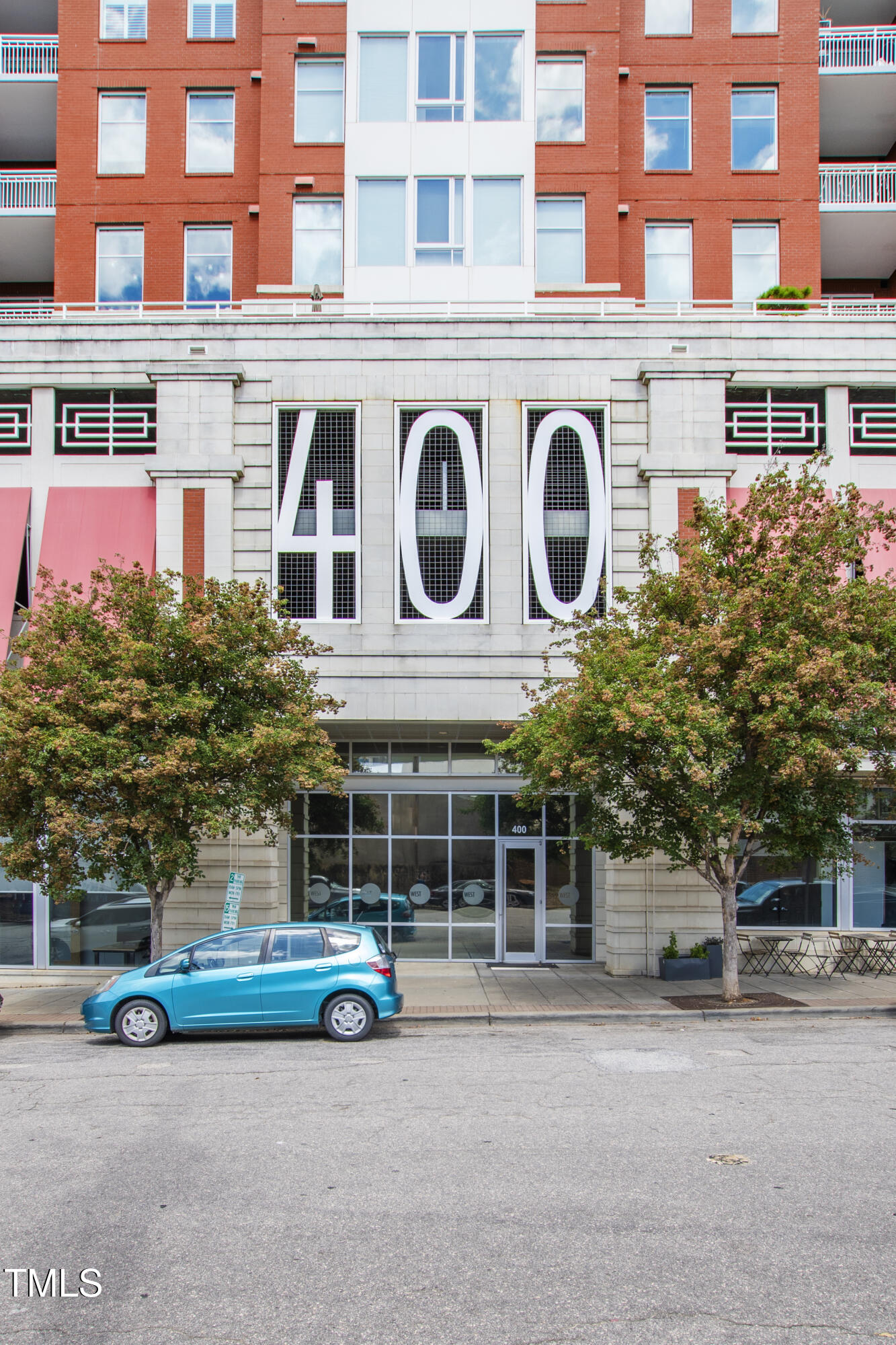 400 W North Street # 610