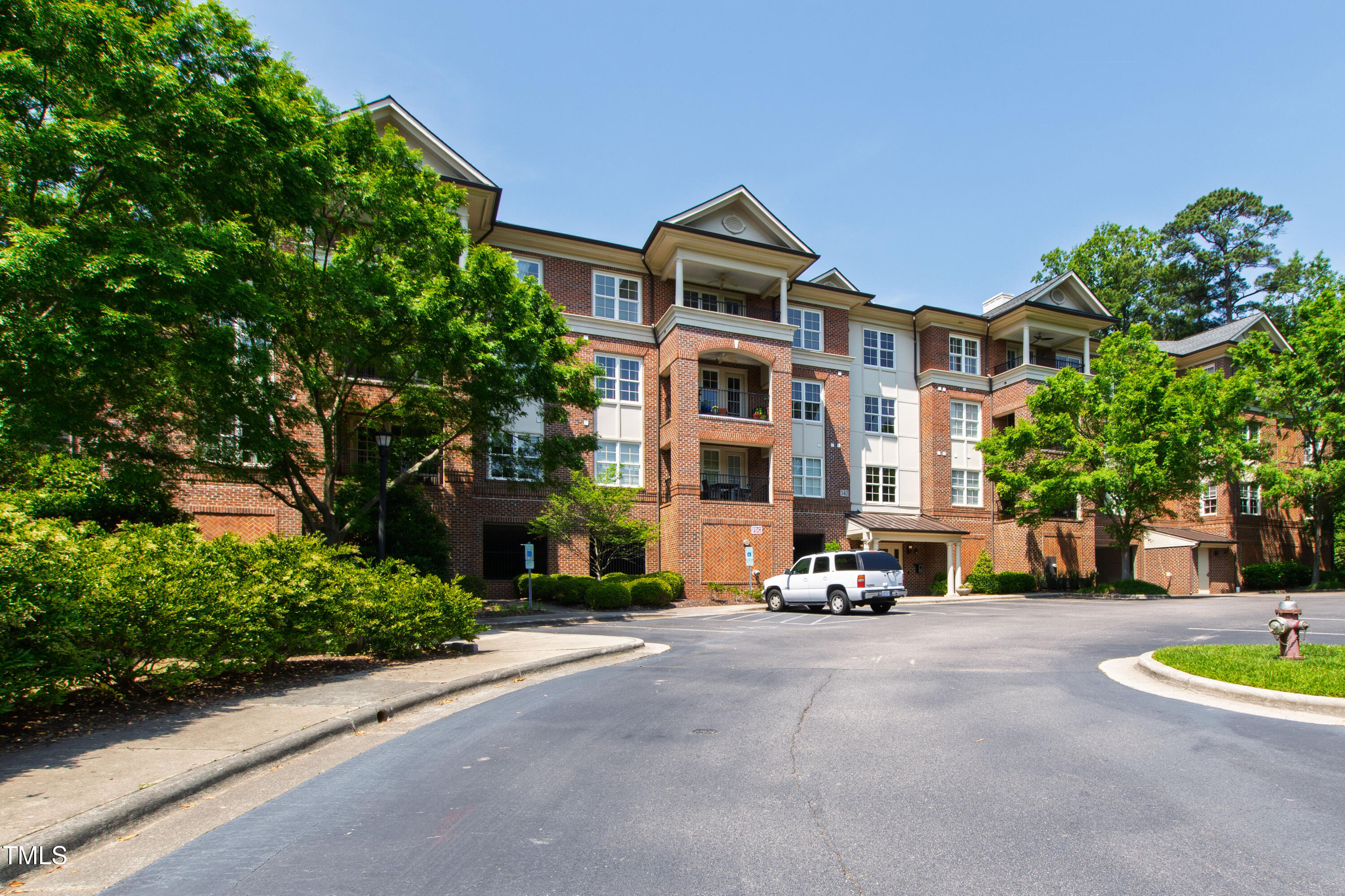 340 Allister Drive # 201