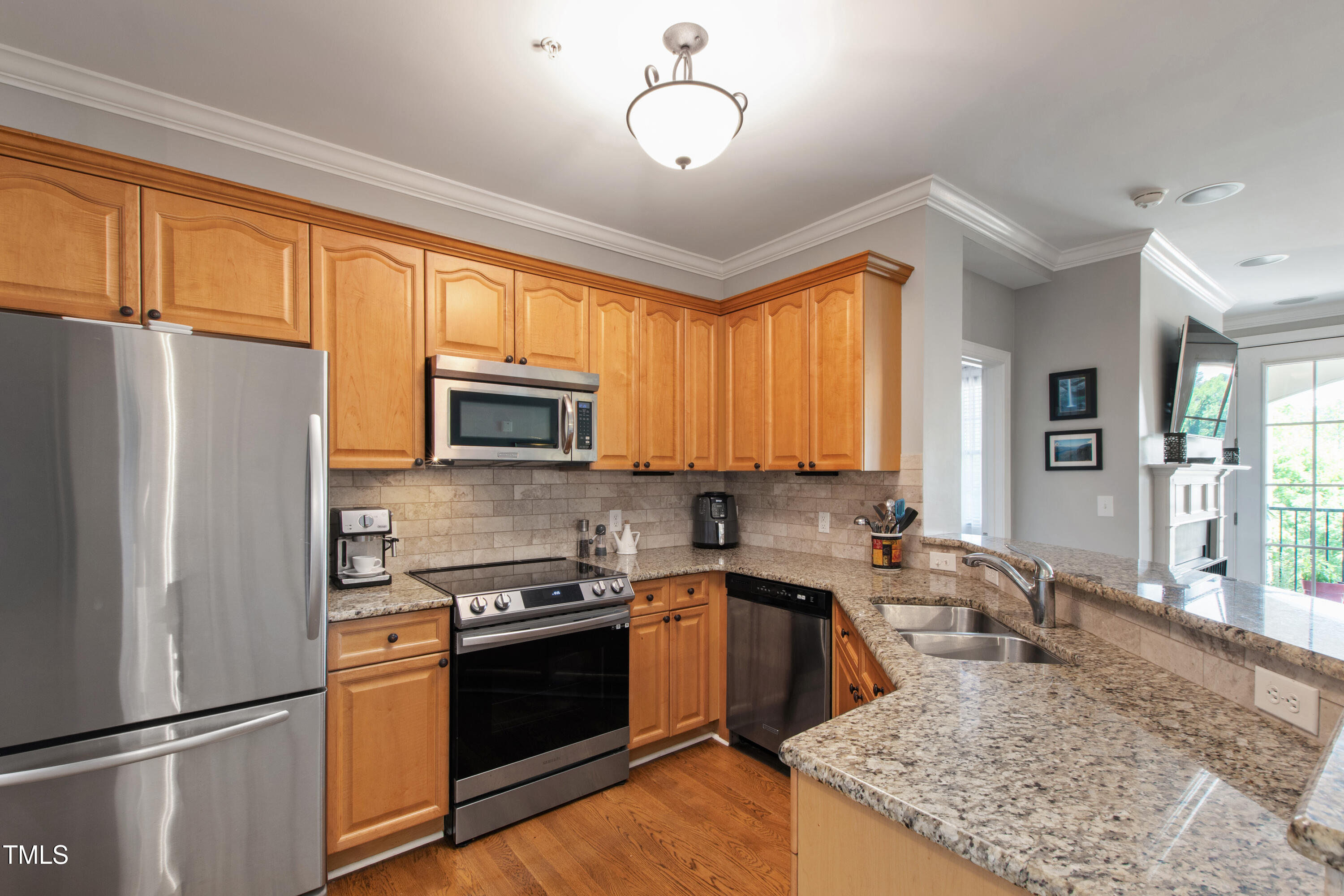 340 Allister Drive # 201