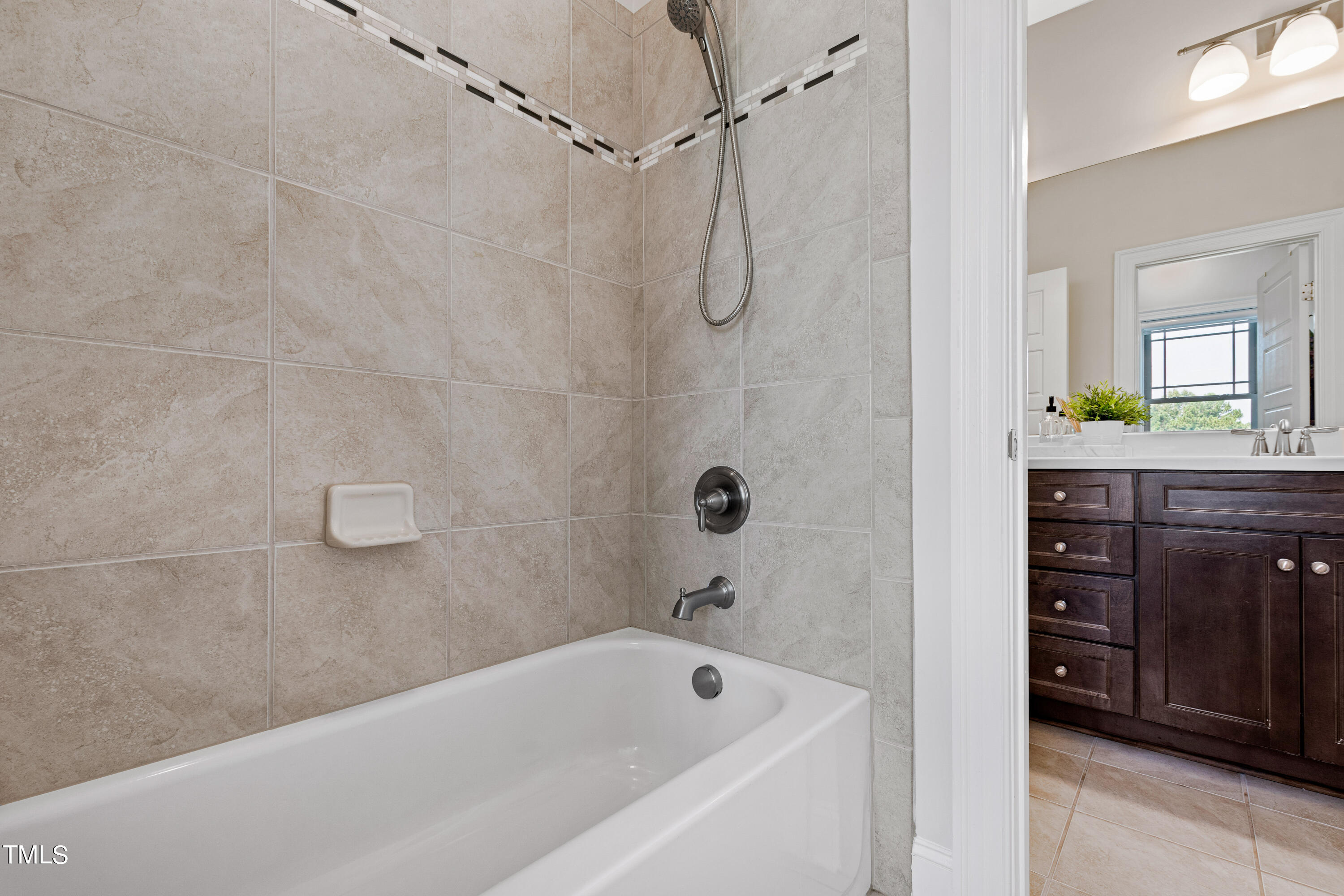 3209 Bryant Falls Court