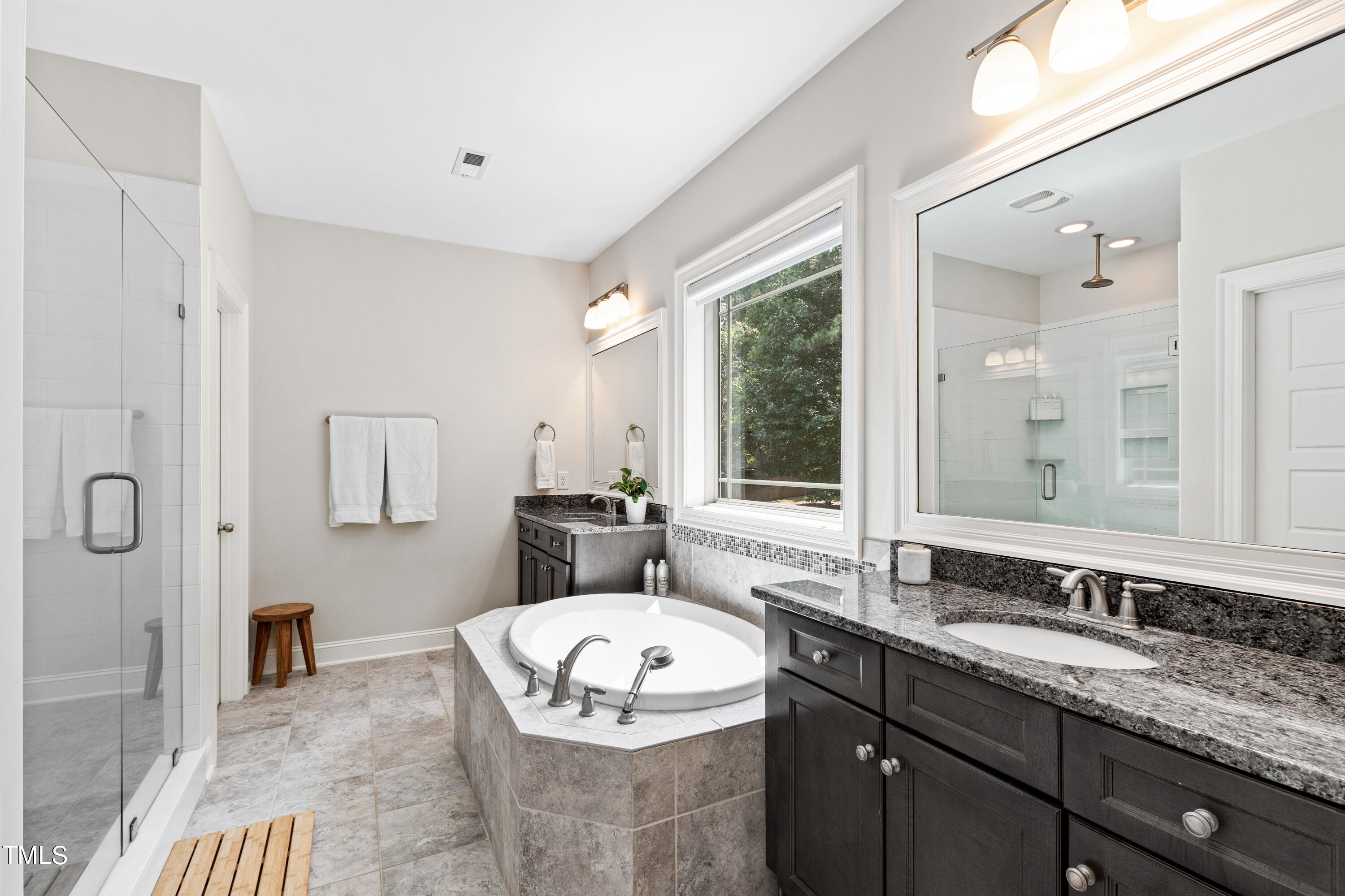 3209 Bryant Falls Court