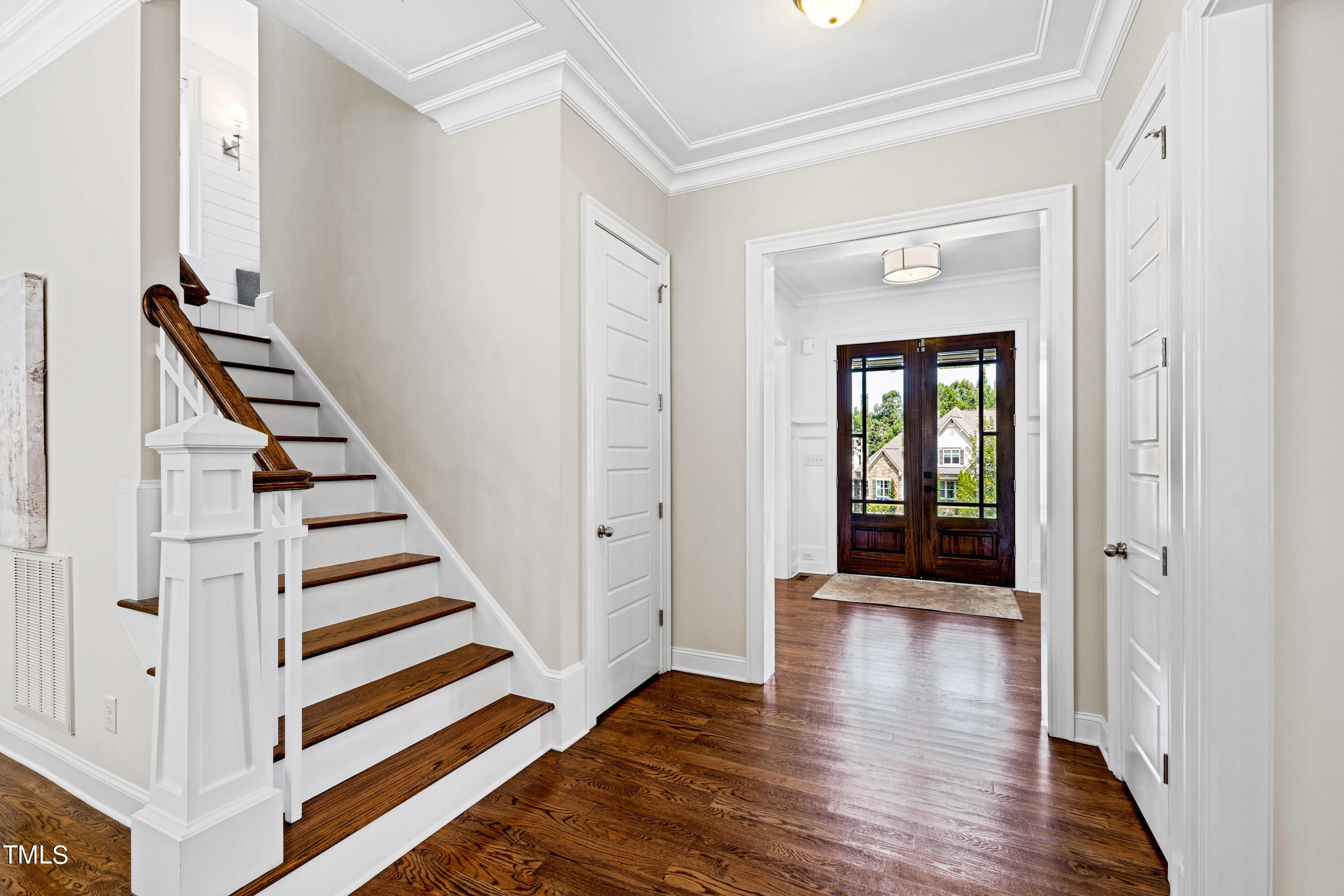 3209 Bryant Falls Court