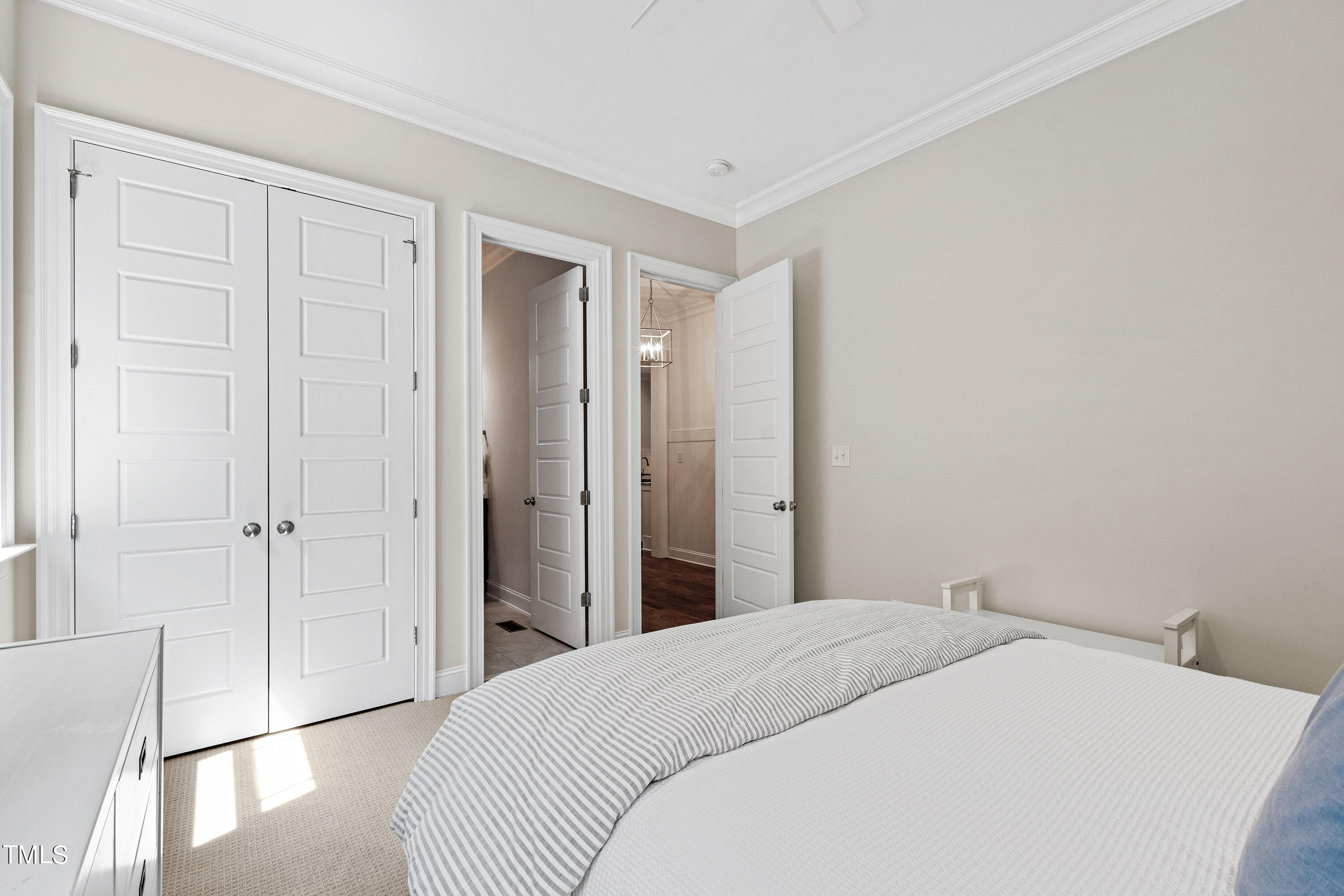 3209 Bryant Falls Court